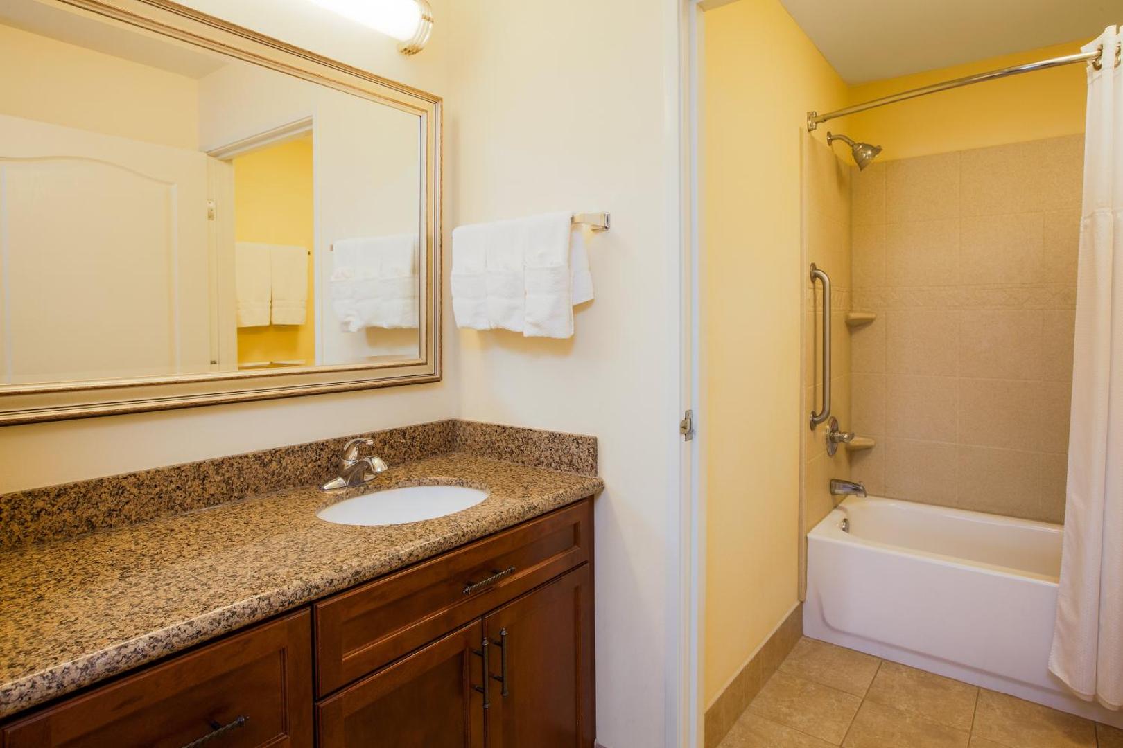 Staybridge Suites El Paso Airport Area