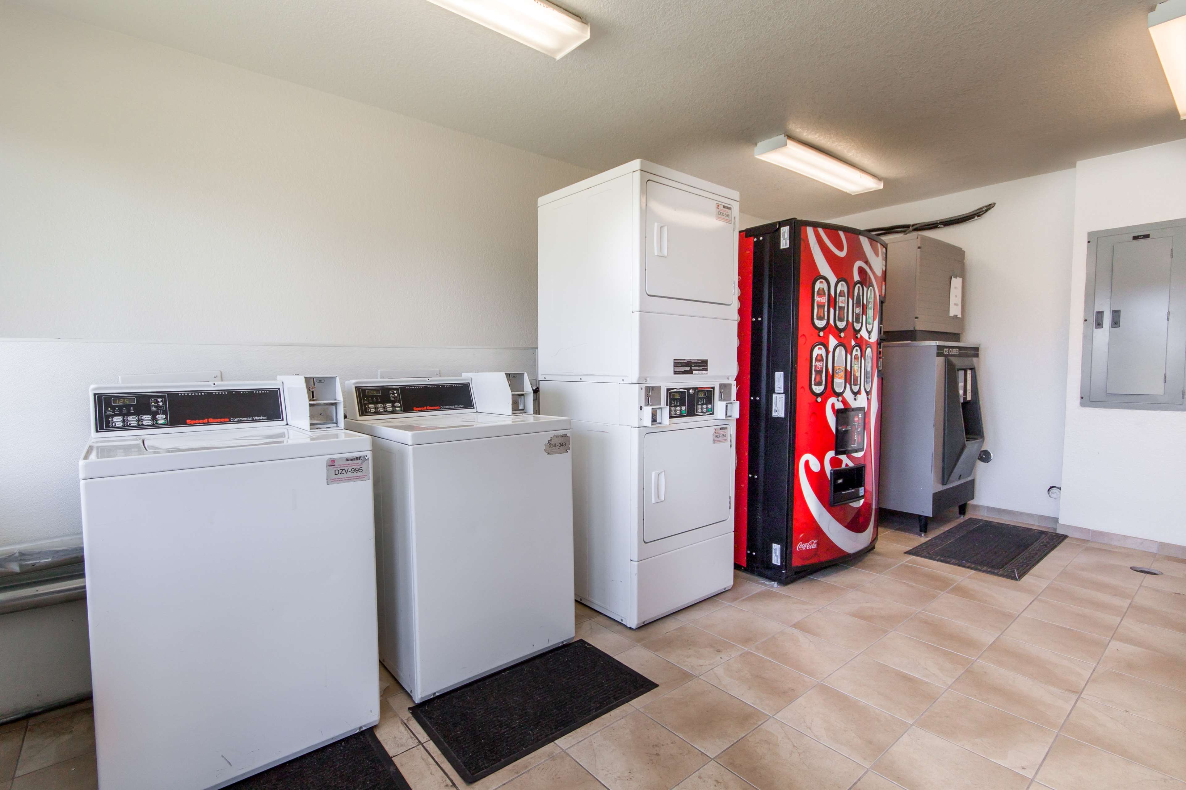 Studio 6 El Paso East