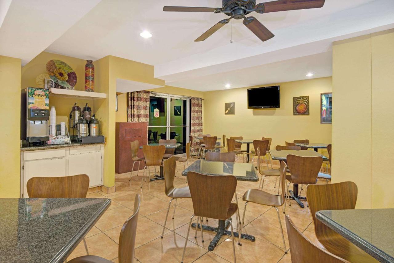 Super 8 by Wyndham El Paso Airport
