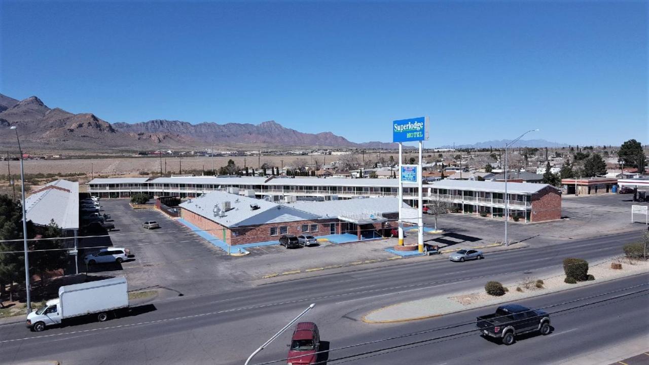 SuperLodge Motel