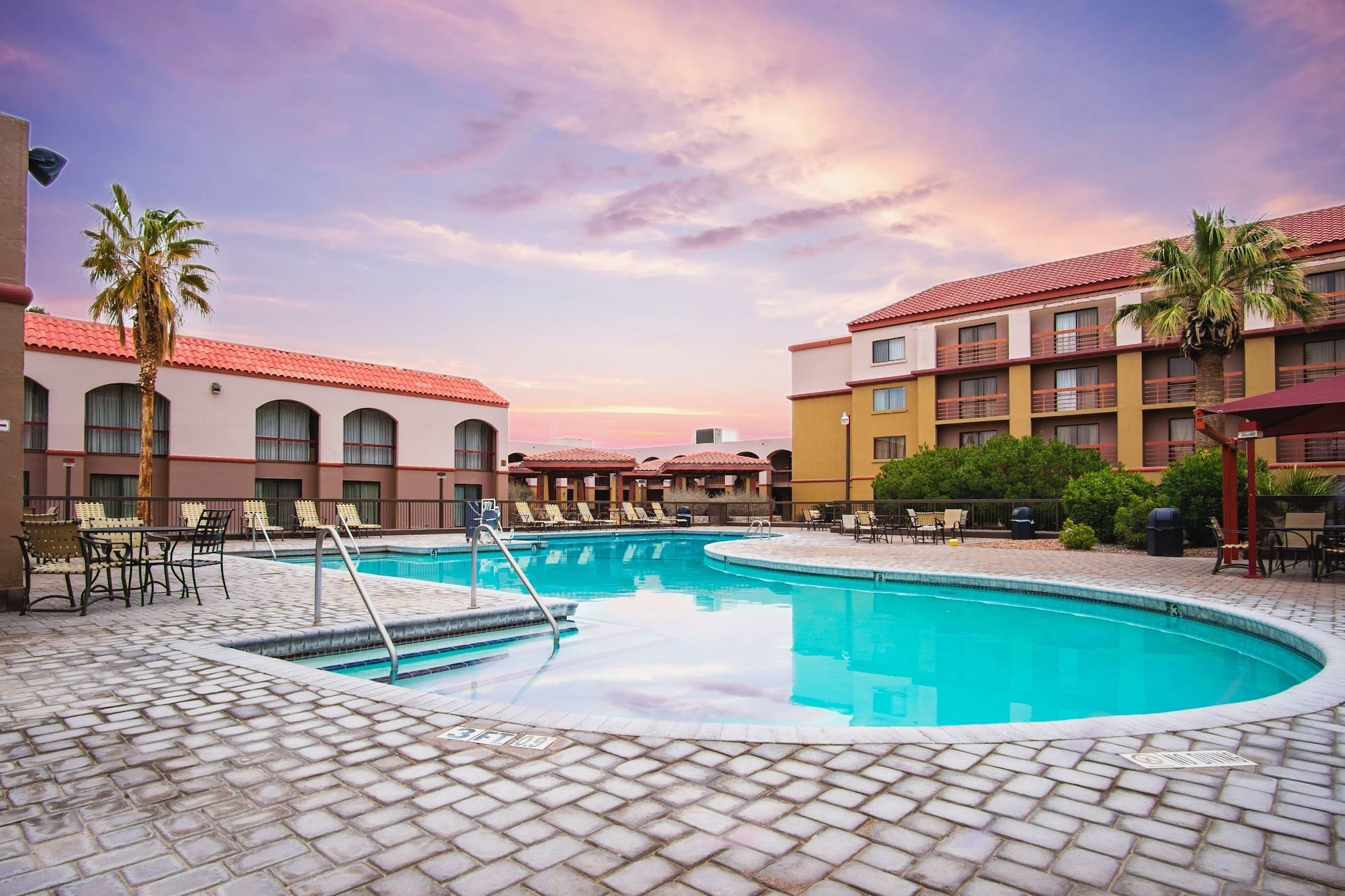 Wyndham El Paso Airport Hotel And Water Park