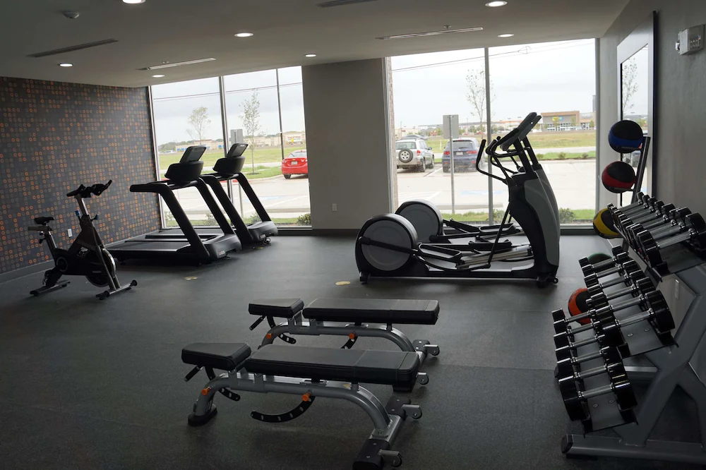 La Quinta Inn & Suites by Wyndham DFW West-Glade-Parks