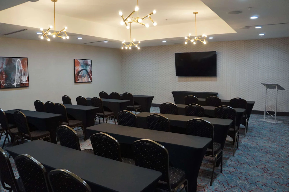 La Quinta Inn & Suites by Wyndham DFW West-Glade-Parks