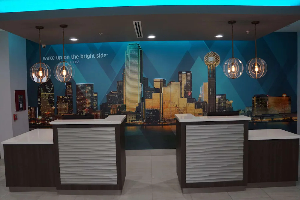 La Quinta Inn & Suites by Wyndham DFW West-Glade-Parks