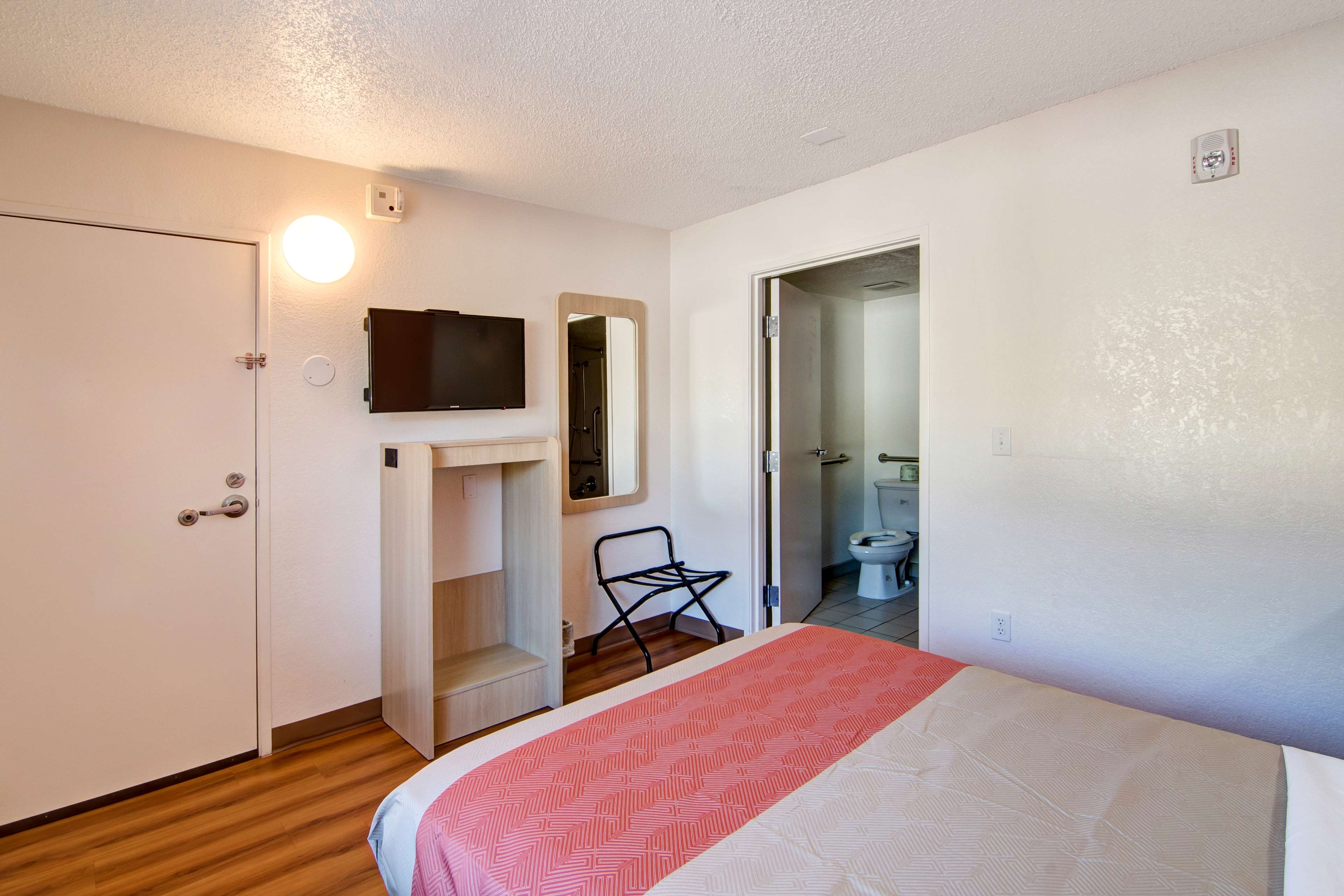 Motel 6 Dallas Euless