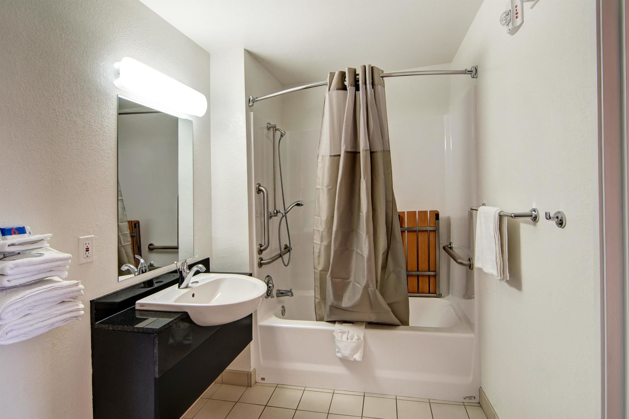 Motel 6 Dallas Euless