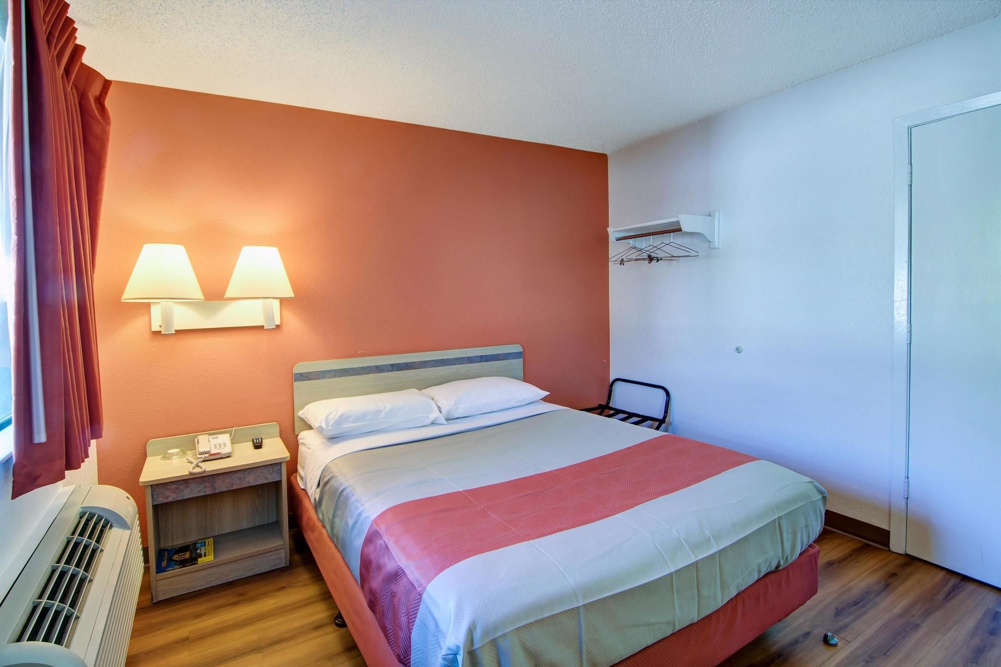 Motel 6 Dallas Euless