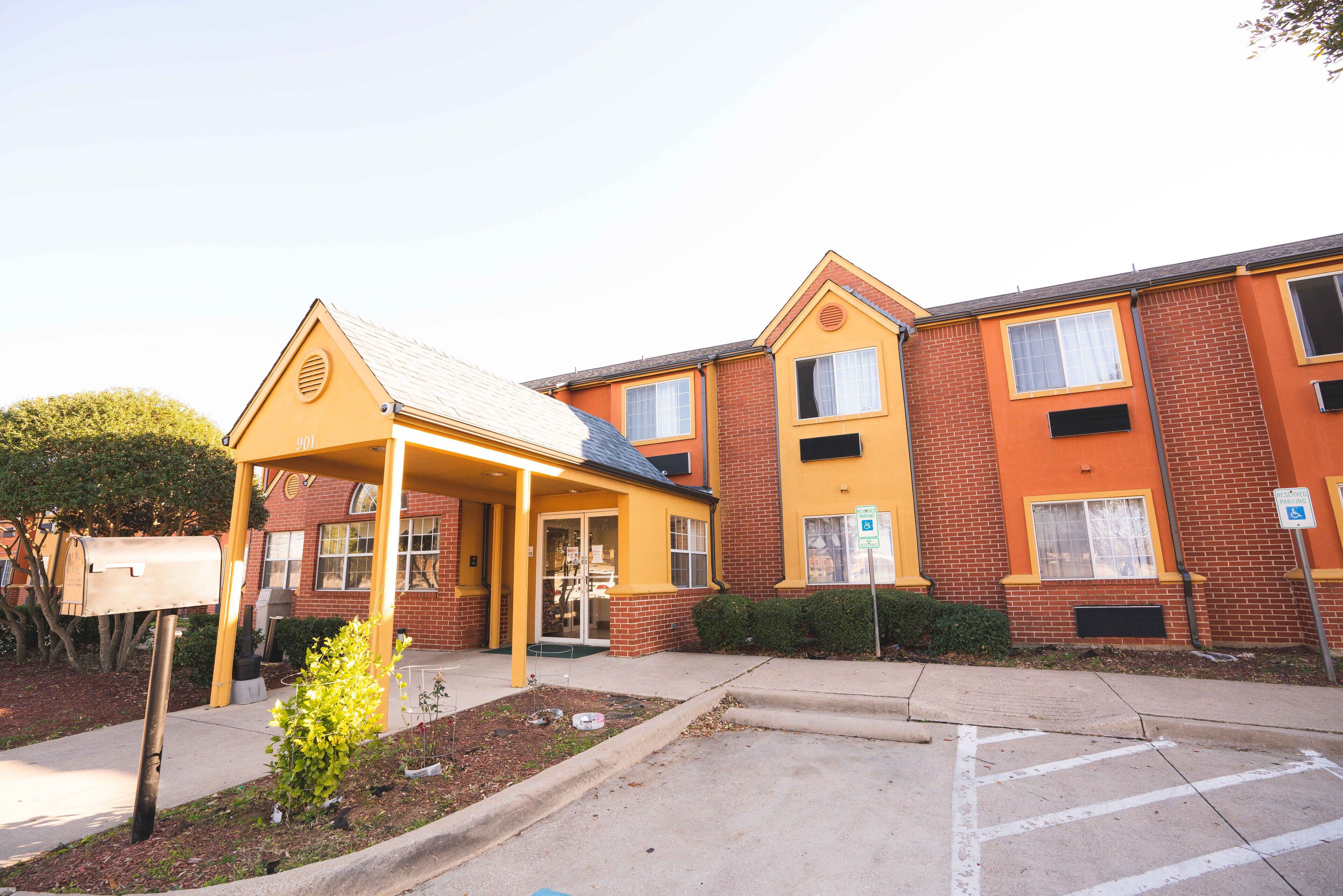 Regency Inn & Suites