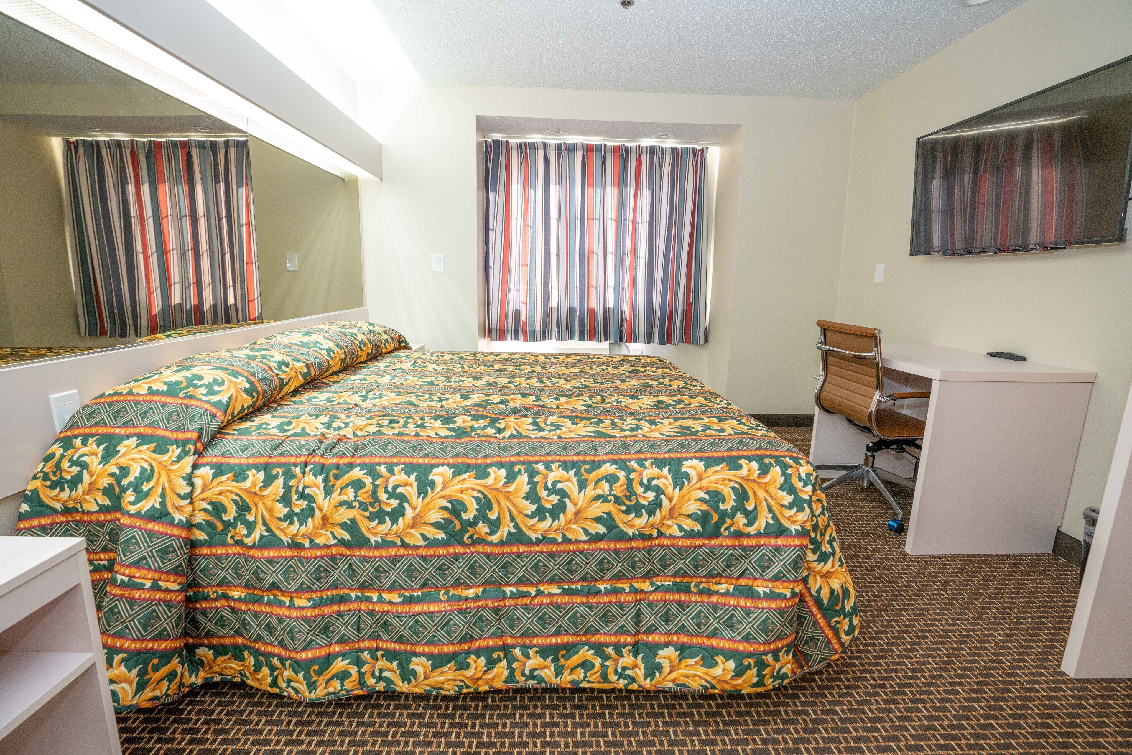 Regency Inn & Suites