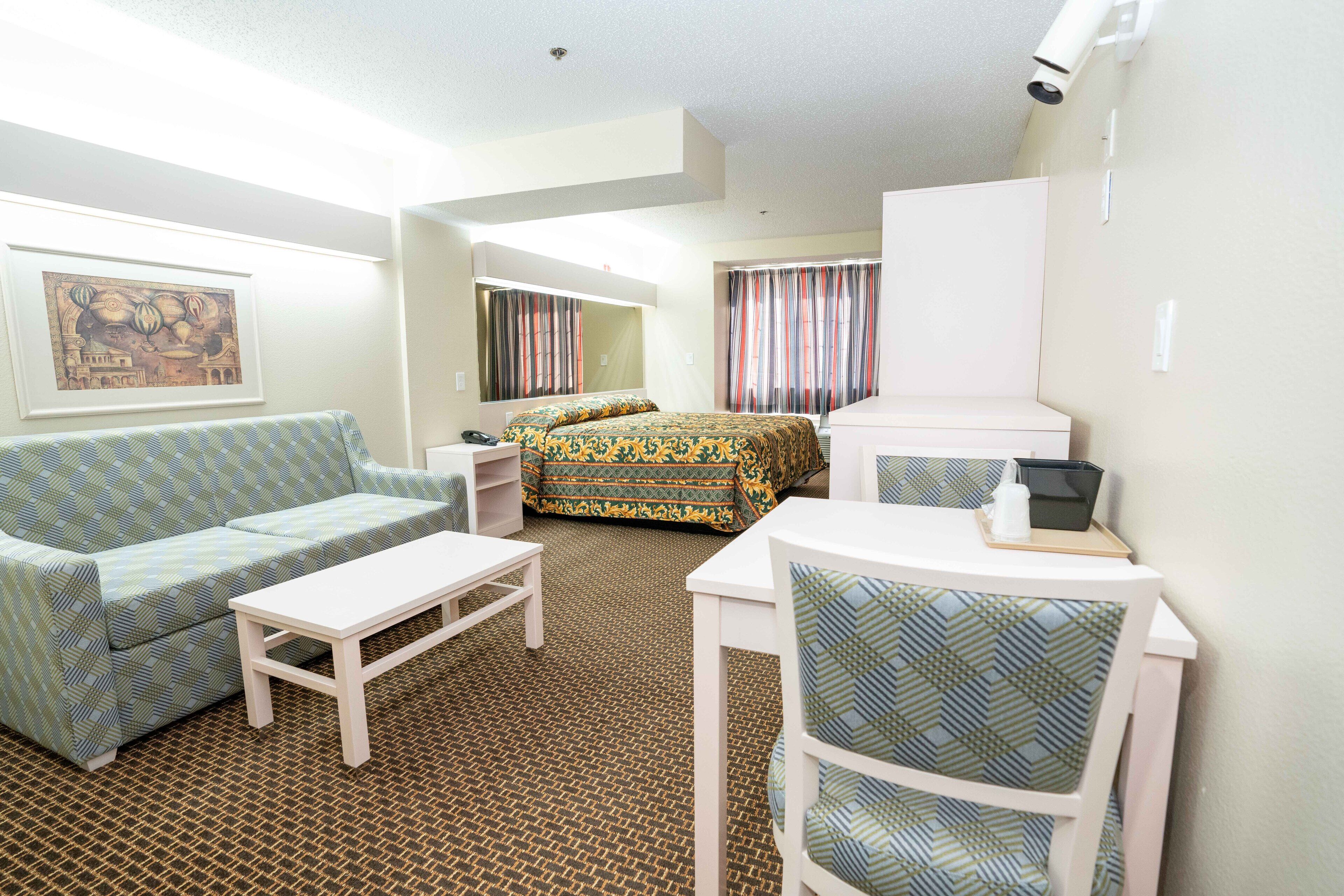 Regency Inn & Suites