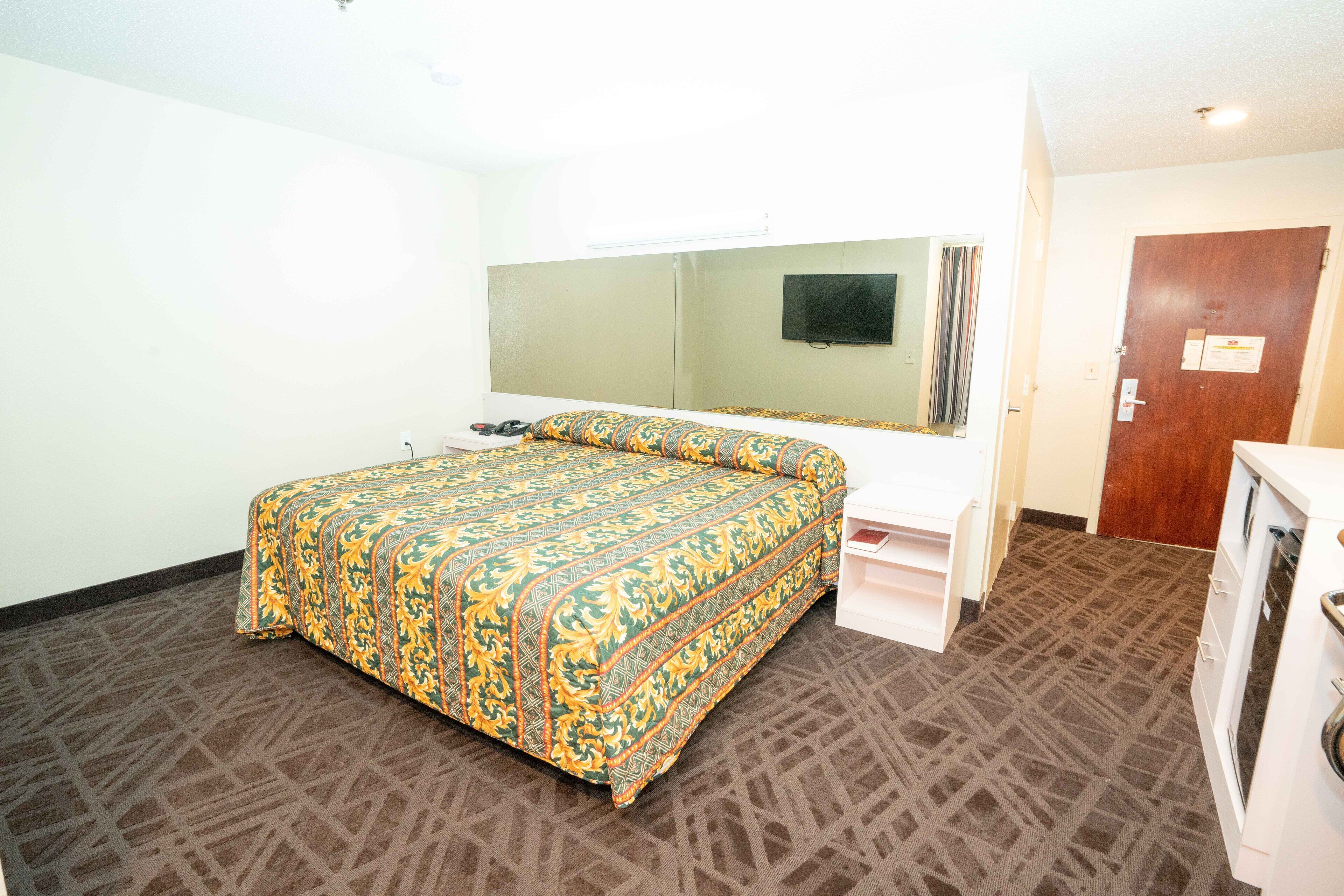 Regency Inn & Suites