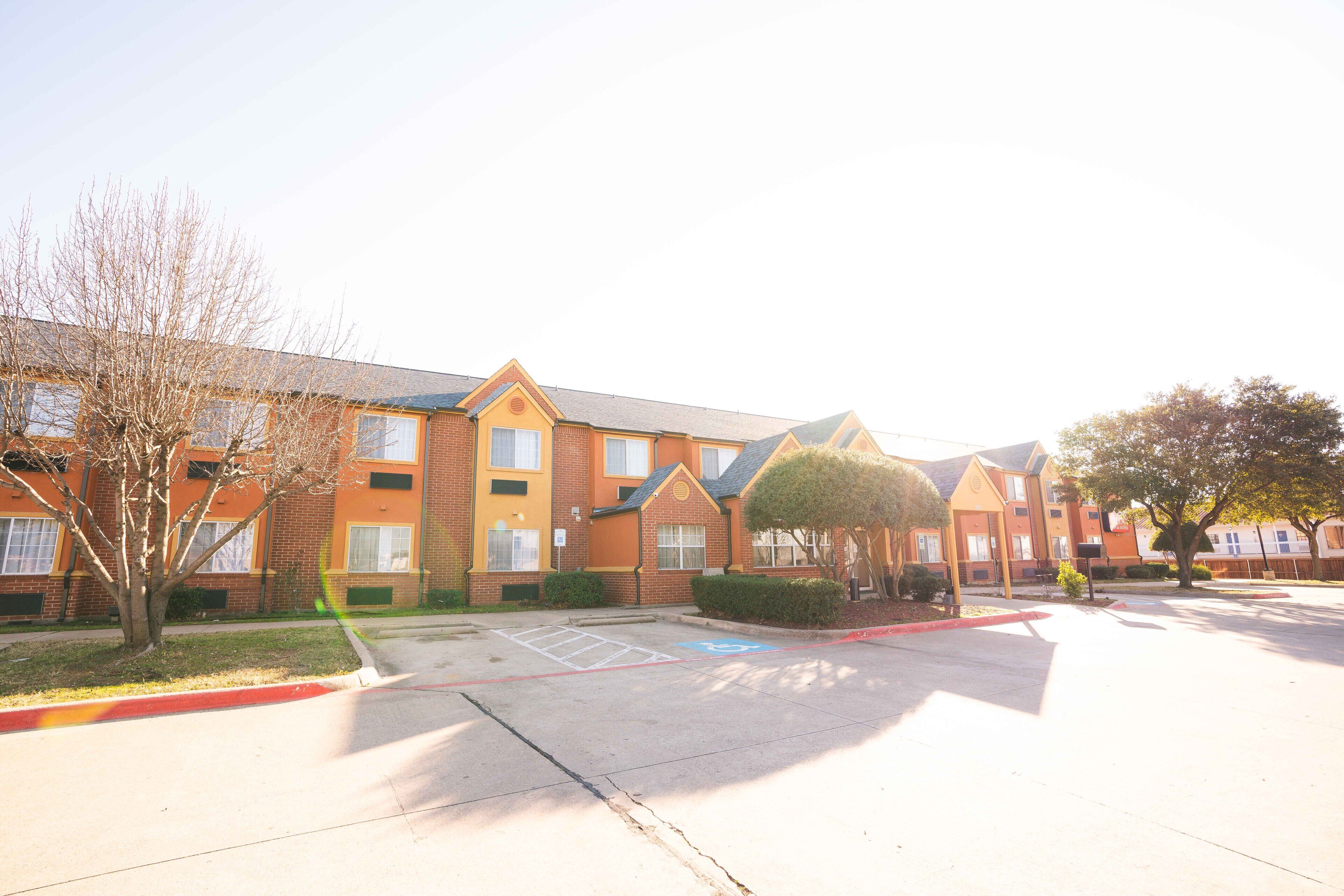 Regency Inn & Suites