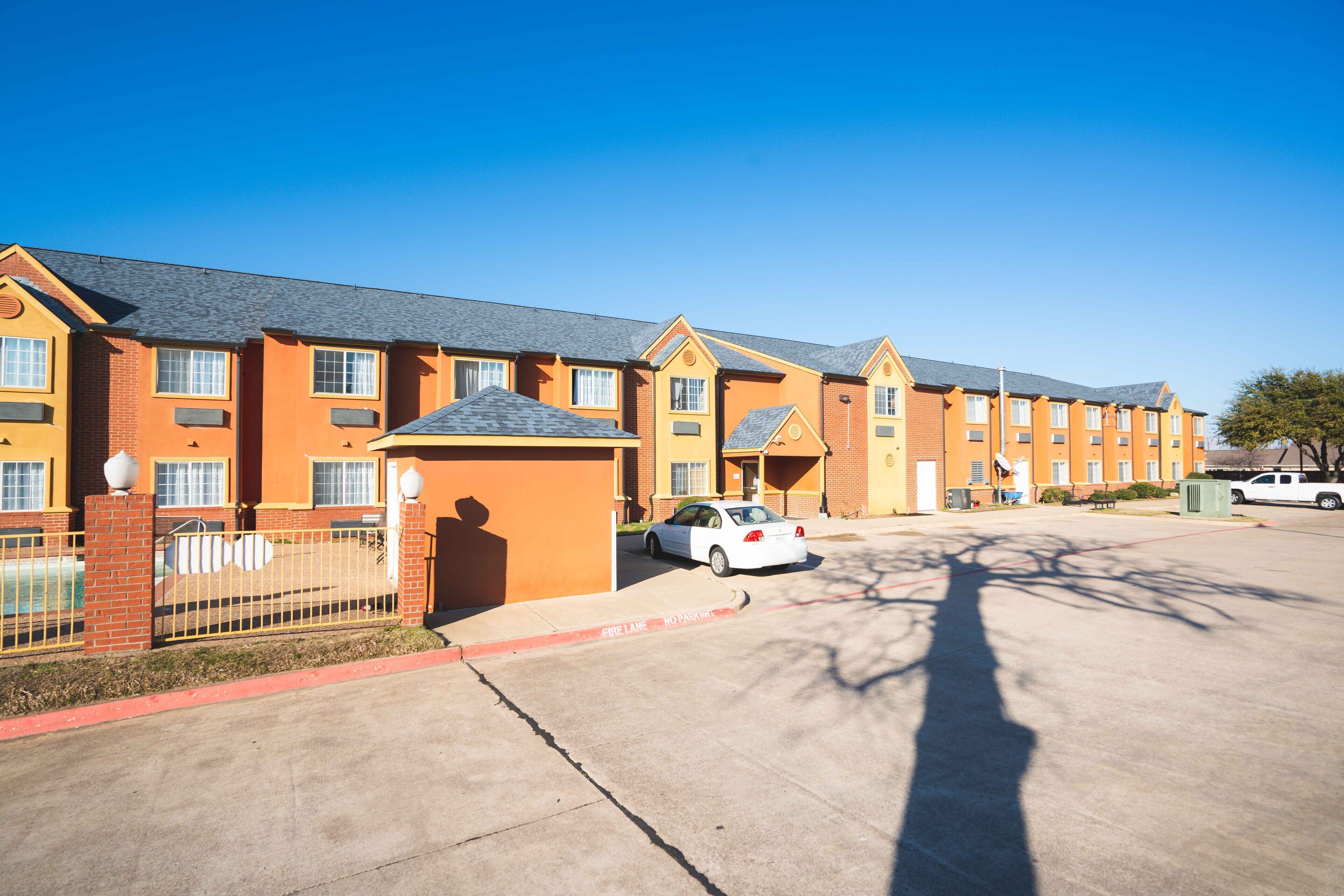 Regency Inn & Suites
