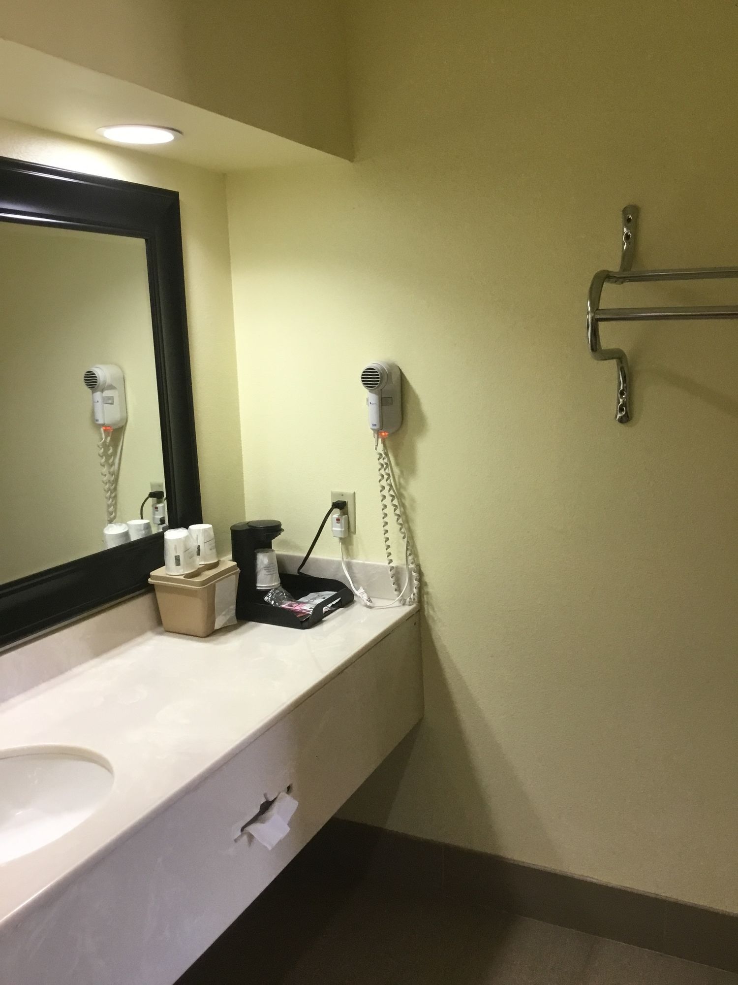 Super 8 by Wyndham Fairfield Tx