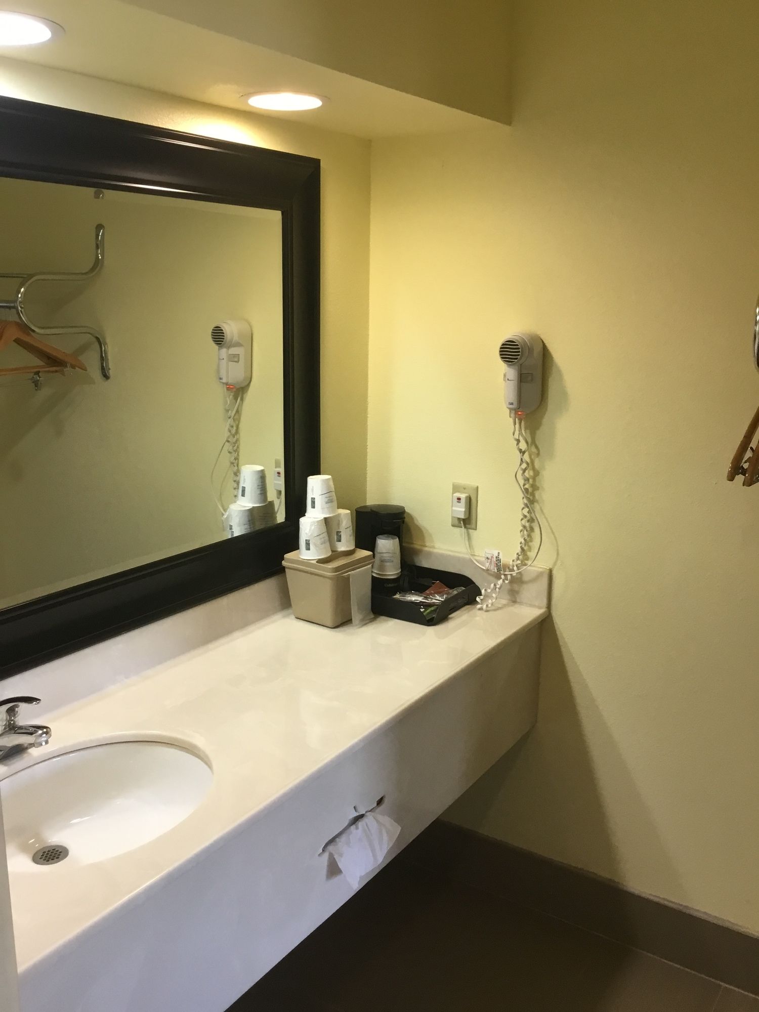 Super 8 by Wyndham Fairfield Tx