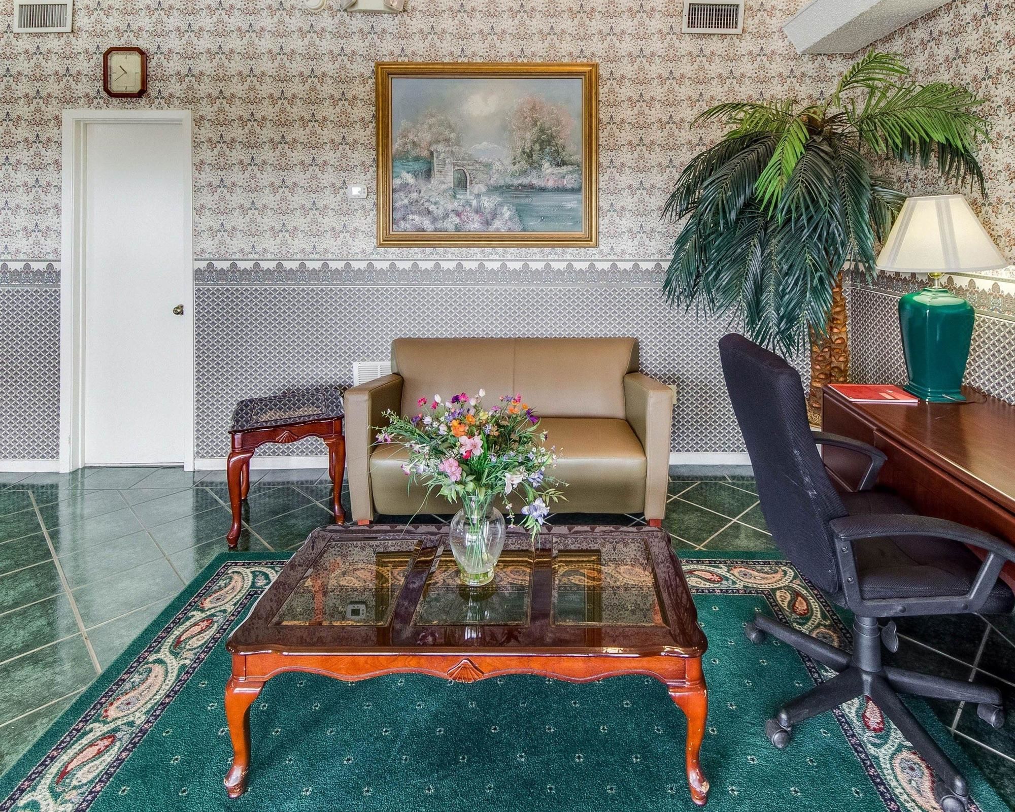 Econo Lodge Falfurrias
