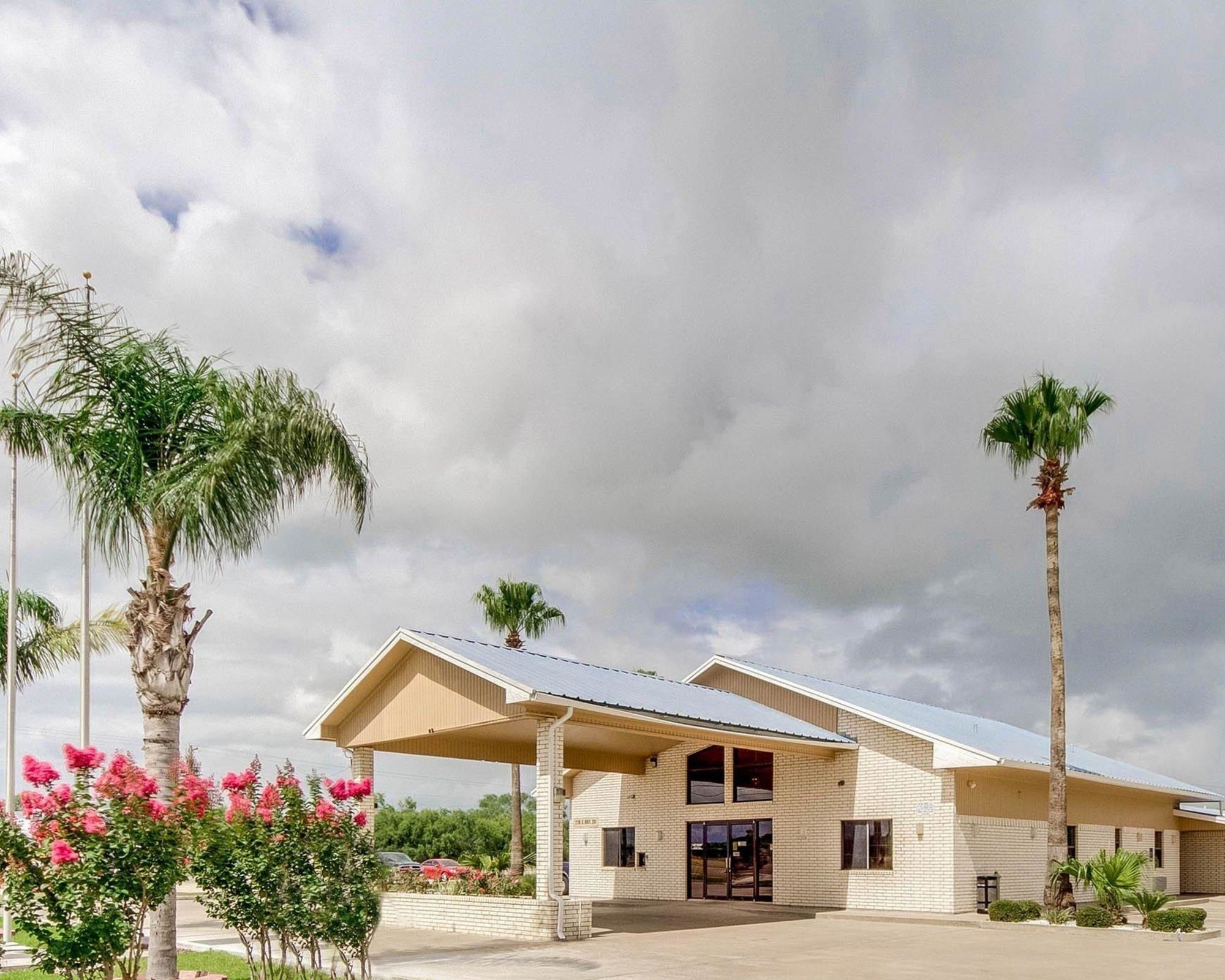Econo Lodge Falfurrias