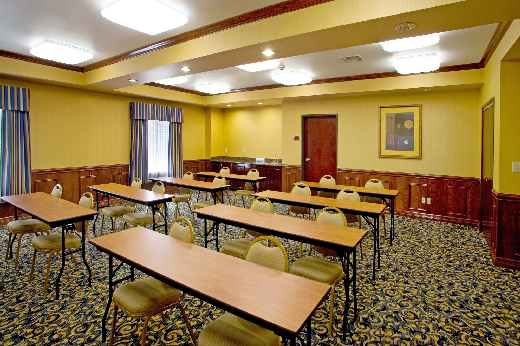 Holiday Inn Express Hotel & Suites Falfurrias
