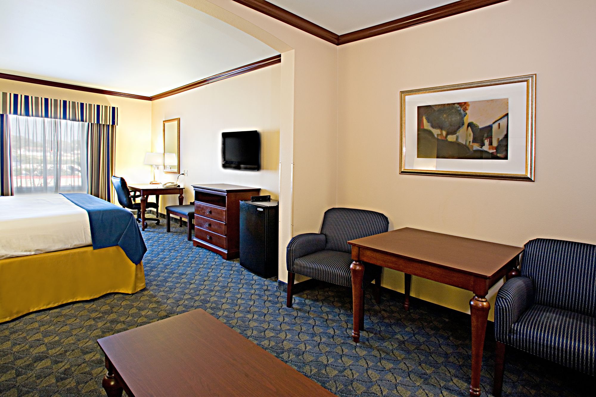 Holiday Inn Express Hotel & Suites Falfurrias