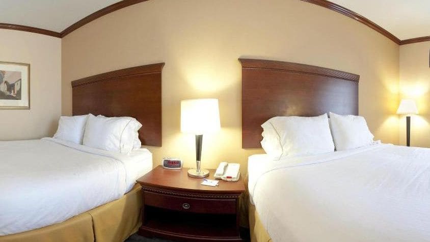 Holiday Inn Express Hotel & Suites Falfurrias