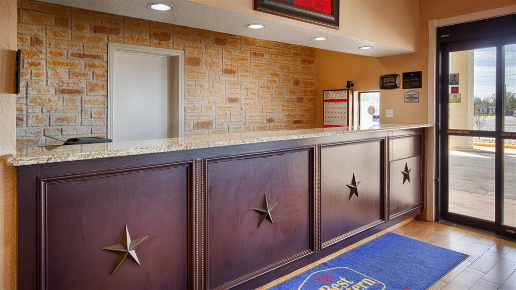 SureStay Hotel by Best Western Floresville