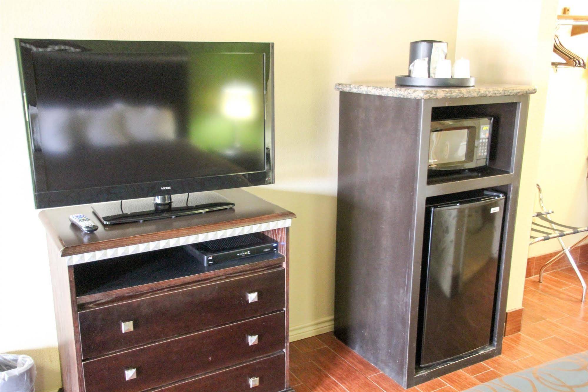 Motel 6 Floresville Tx
