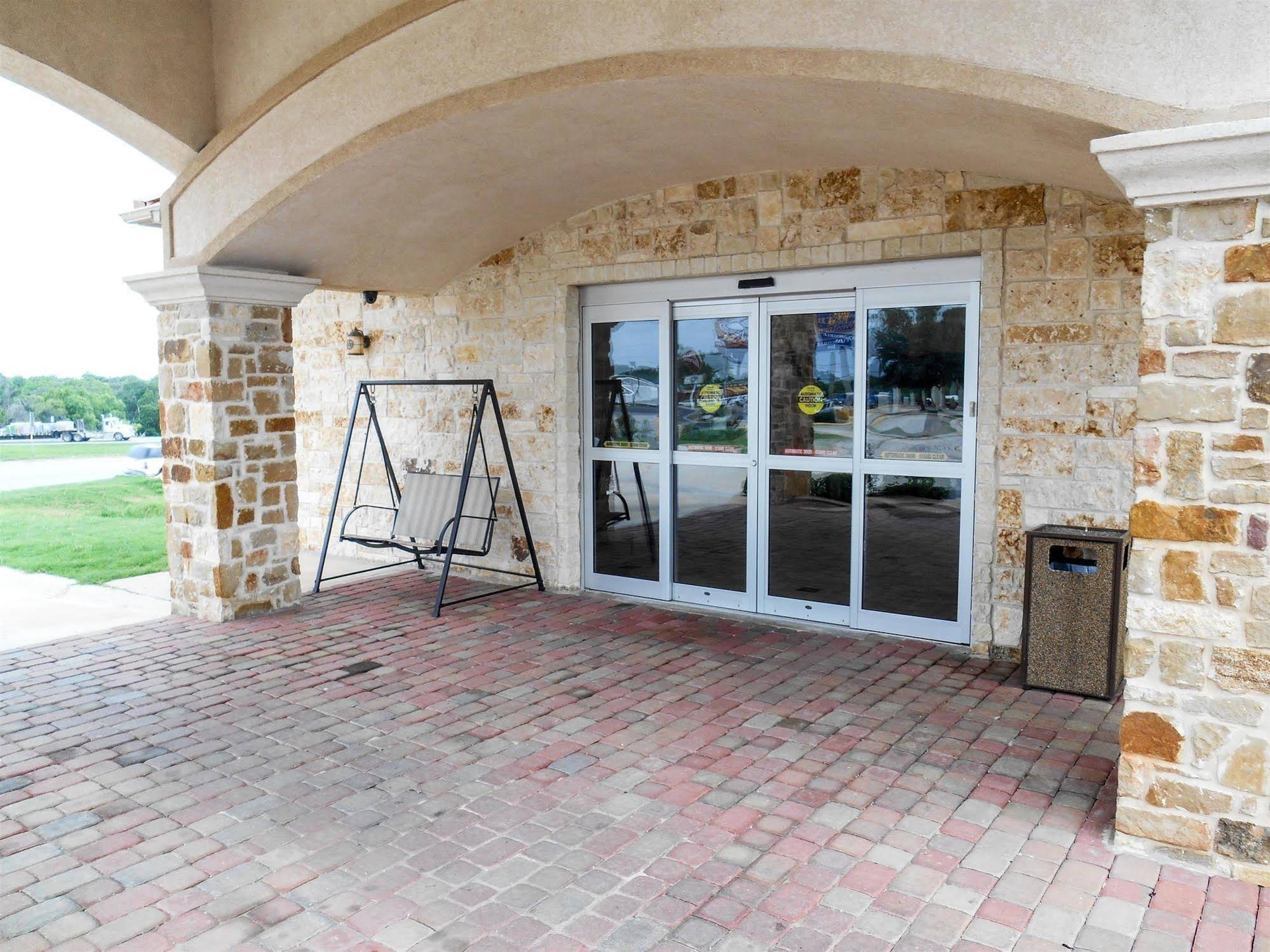 Motel 6 Floresville Tx
