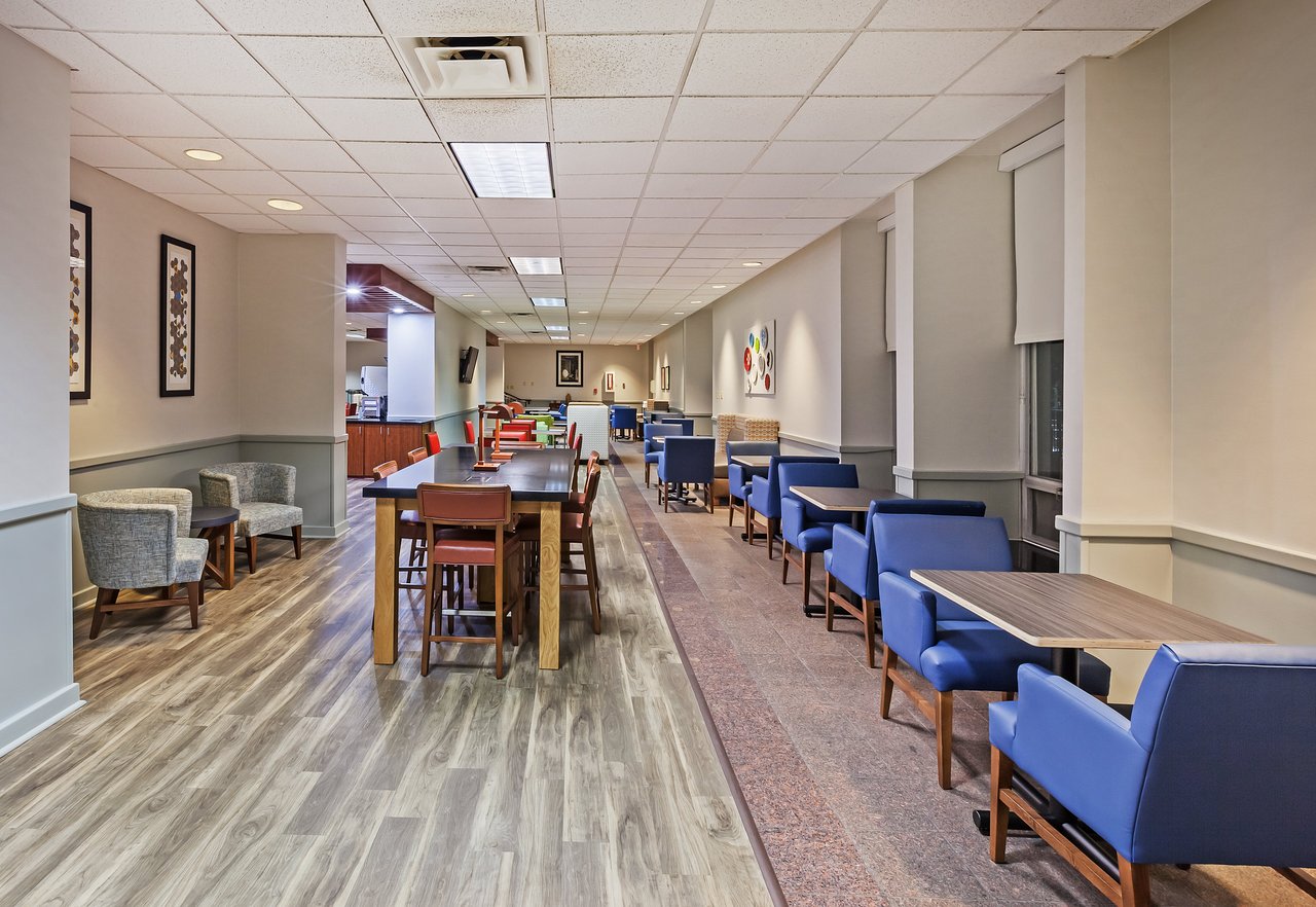 Holiday Inn Express Keith Ware Hall