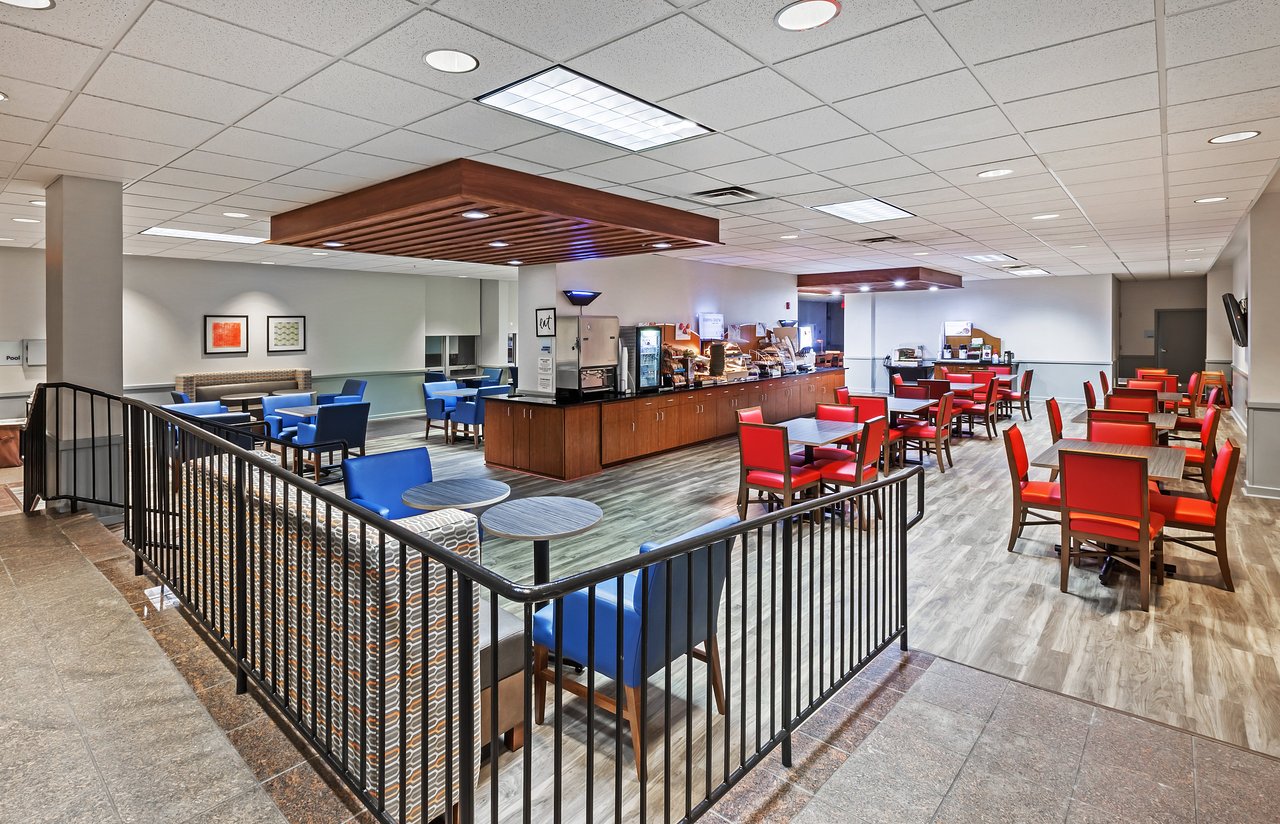 Holiday Inn Express Keith Ware Hall