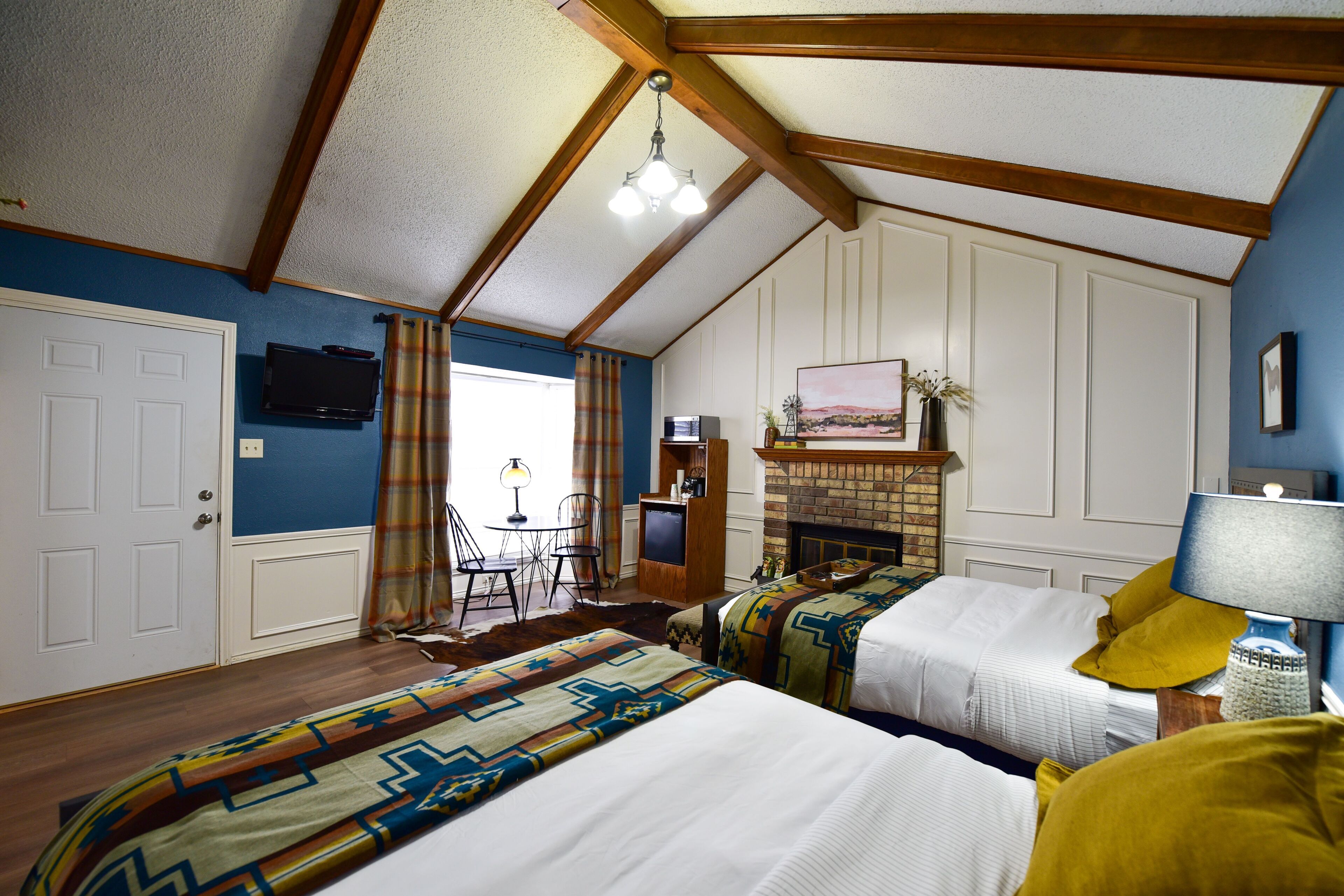 Butterfield Inn Main Street Cottages