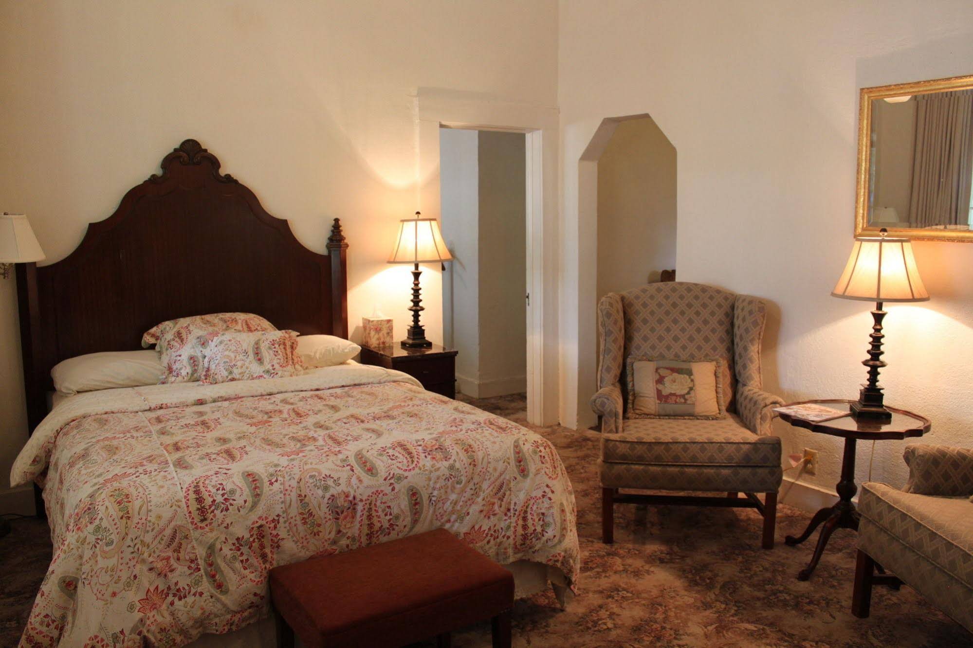 The Hotel Limpia