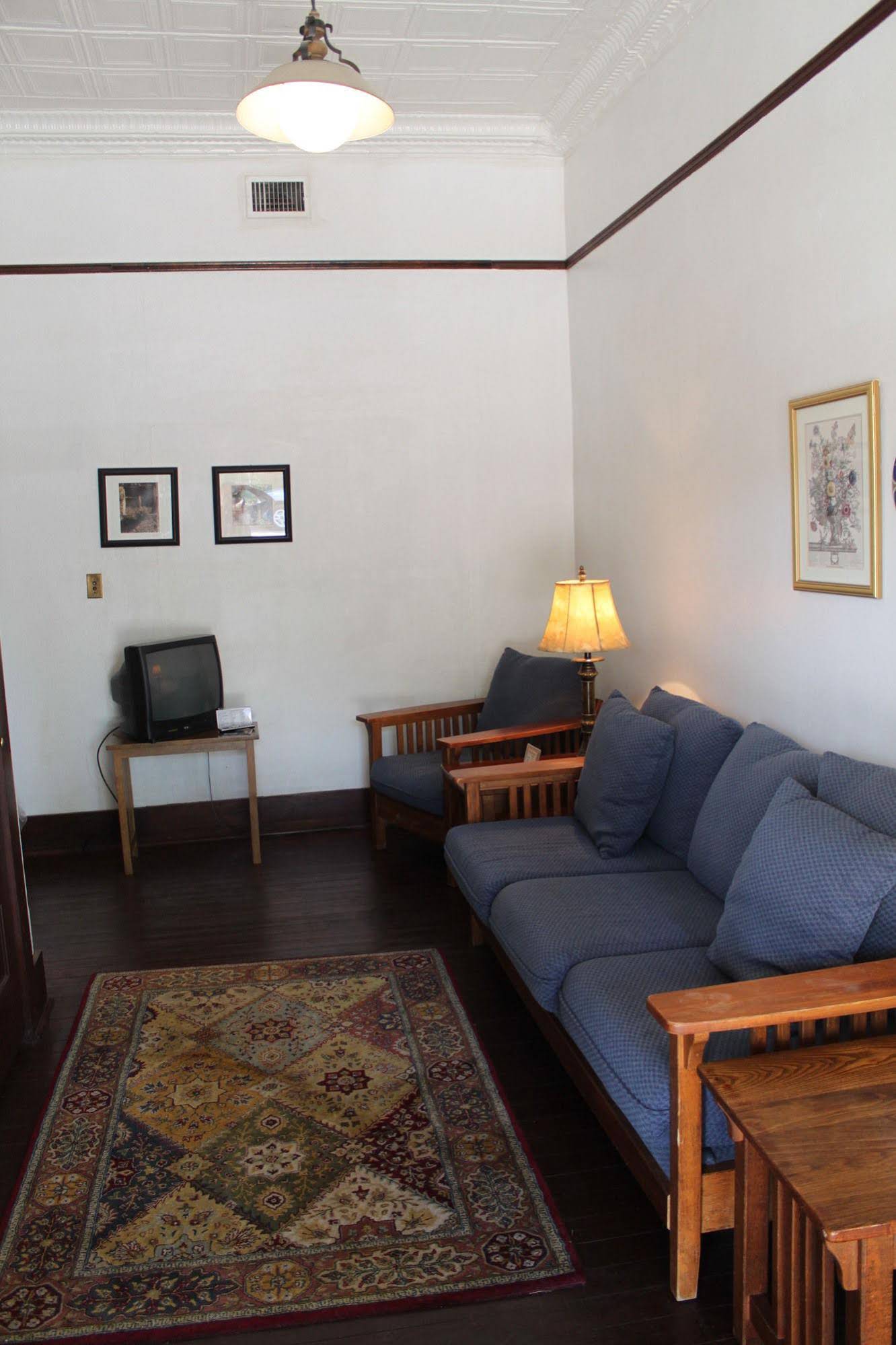The Hotel Limpia