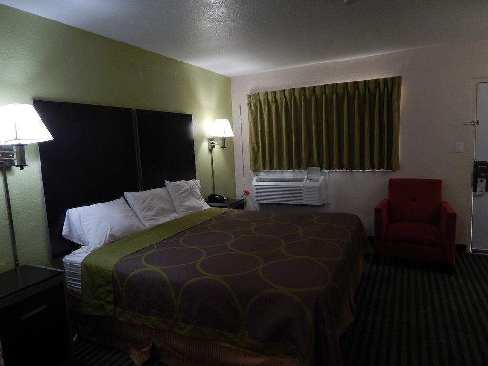Executive Inn