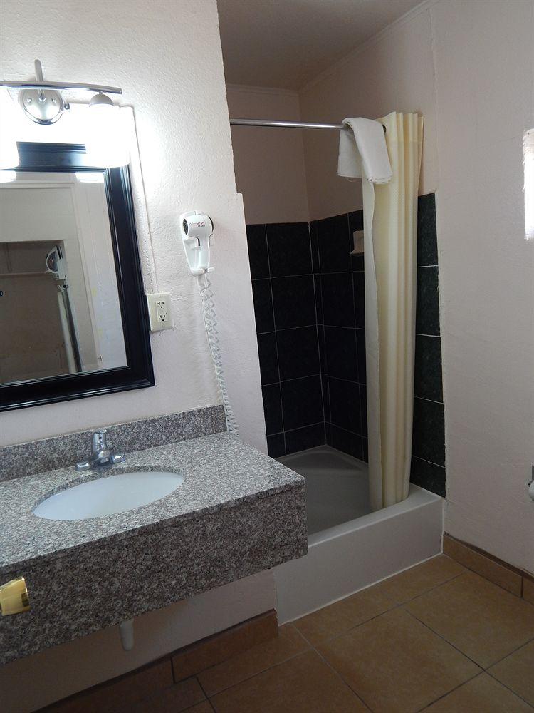 Executive Inn