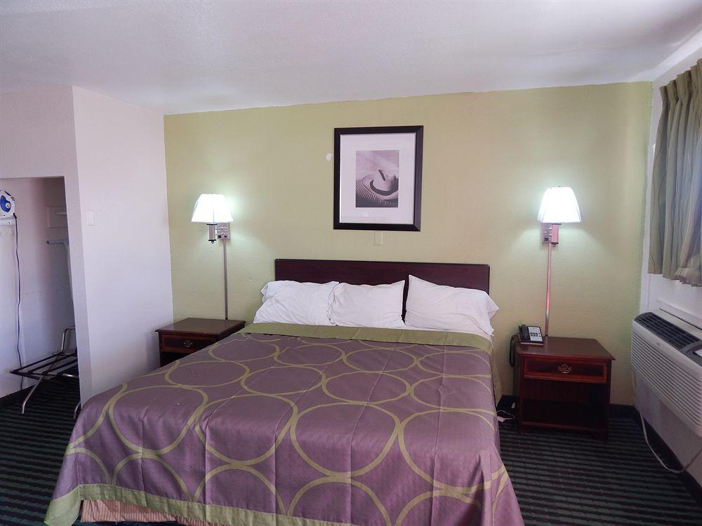 Executive Inn