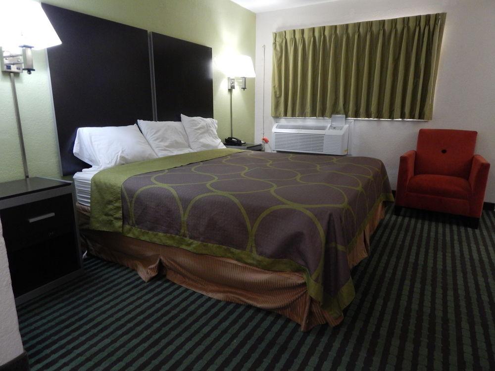 Executive Inn