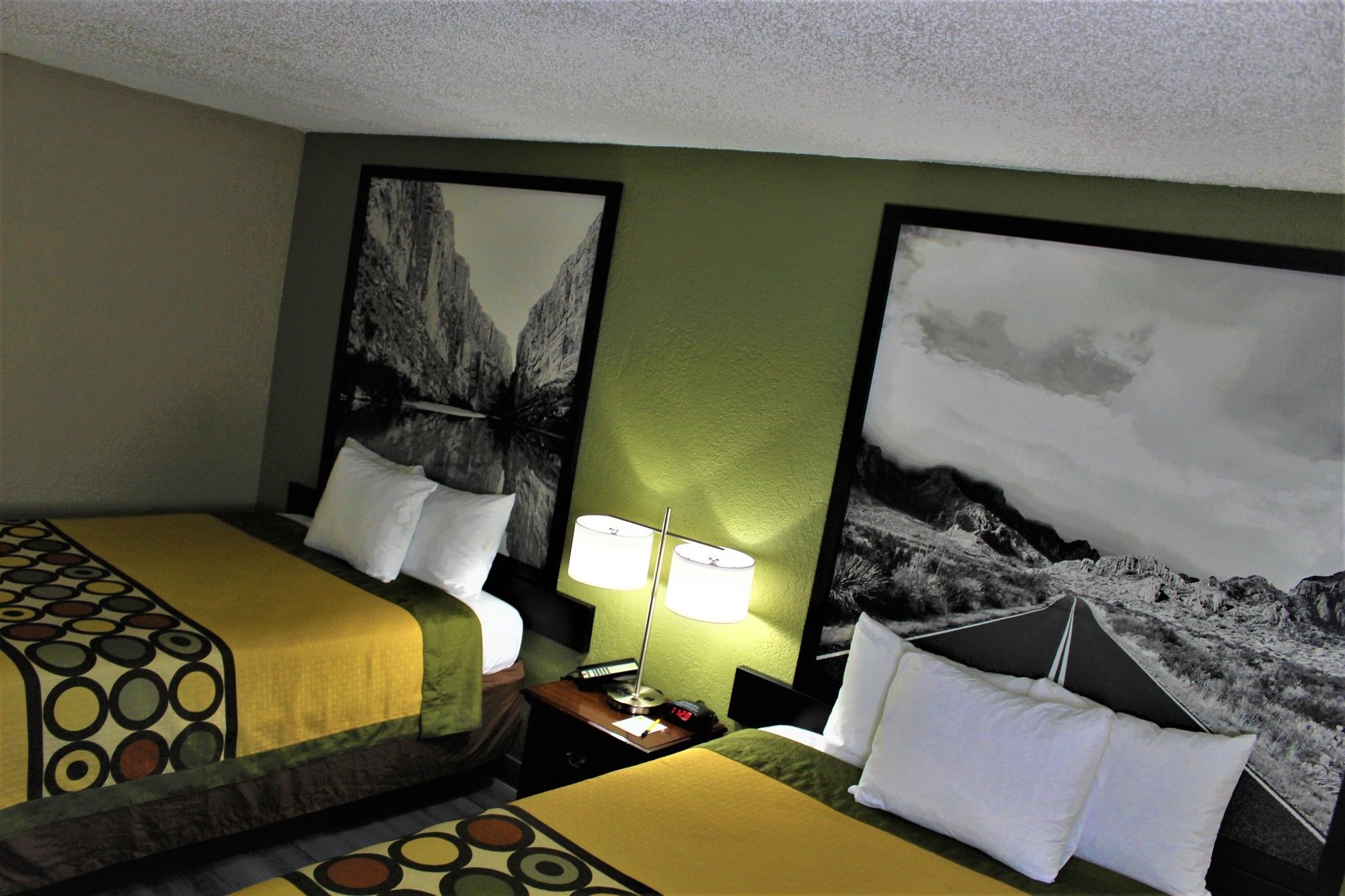 Super 8 by Wyndham Ft Stockton
