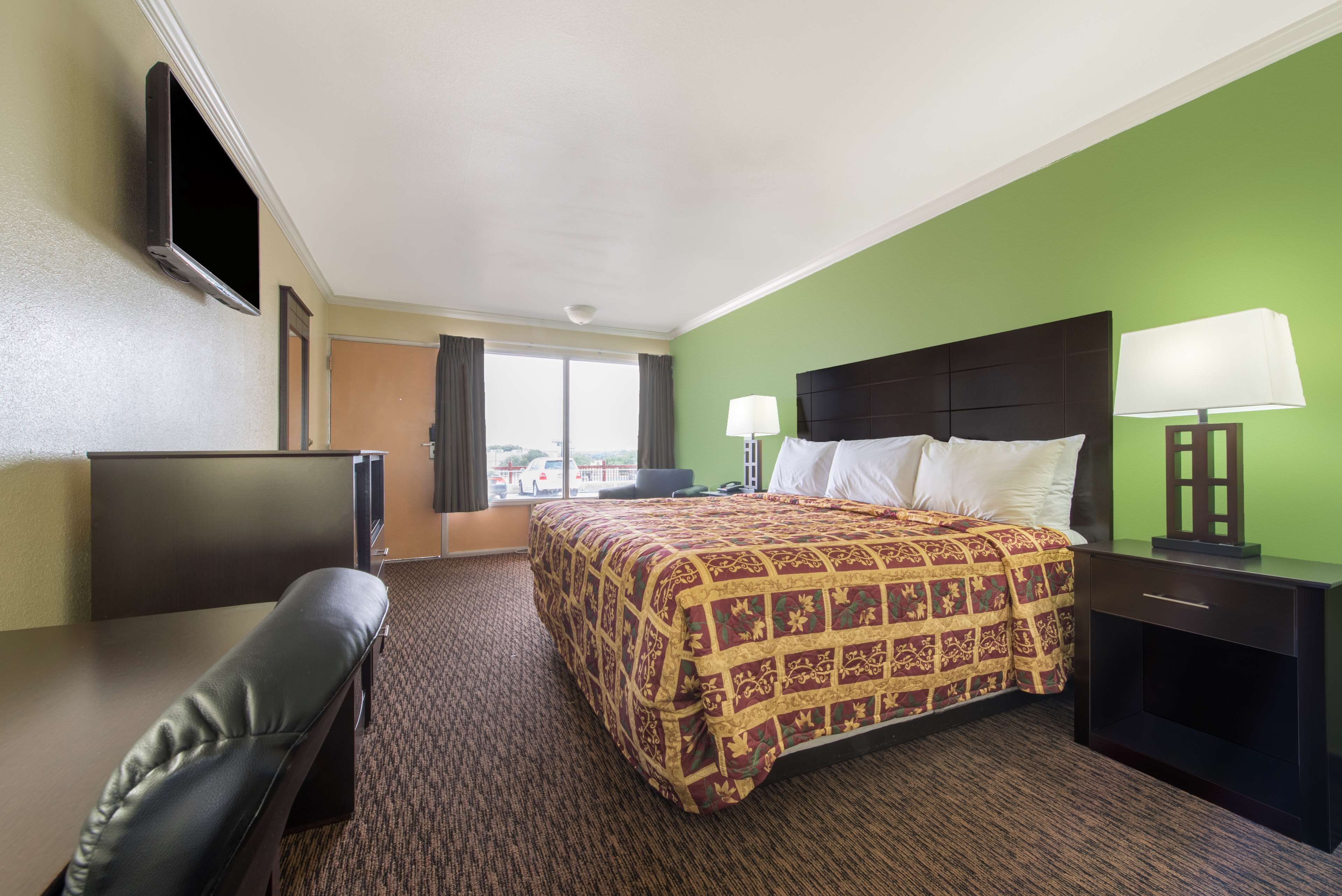 Red Roof Inn Fort Worth West