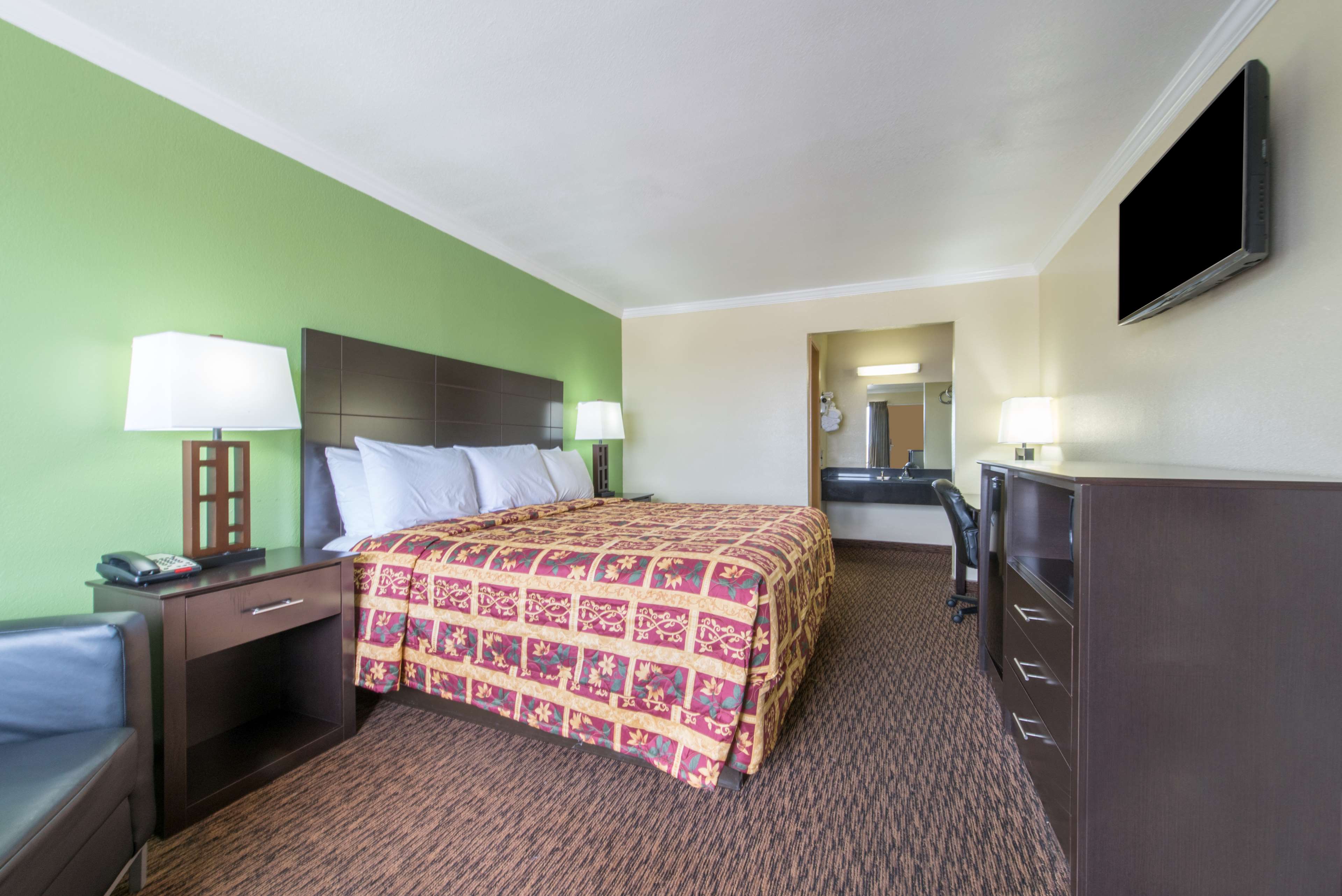 Red Roof Inn Fort Worth West
