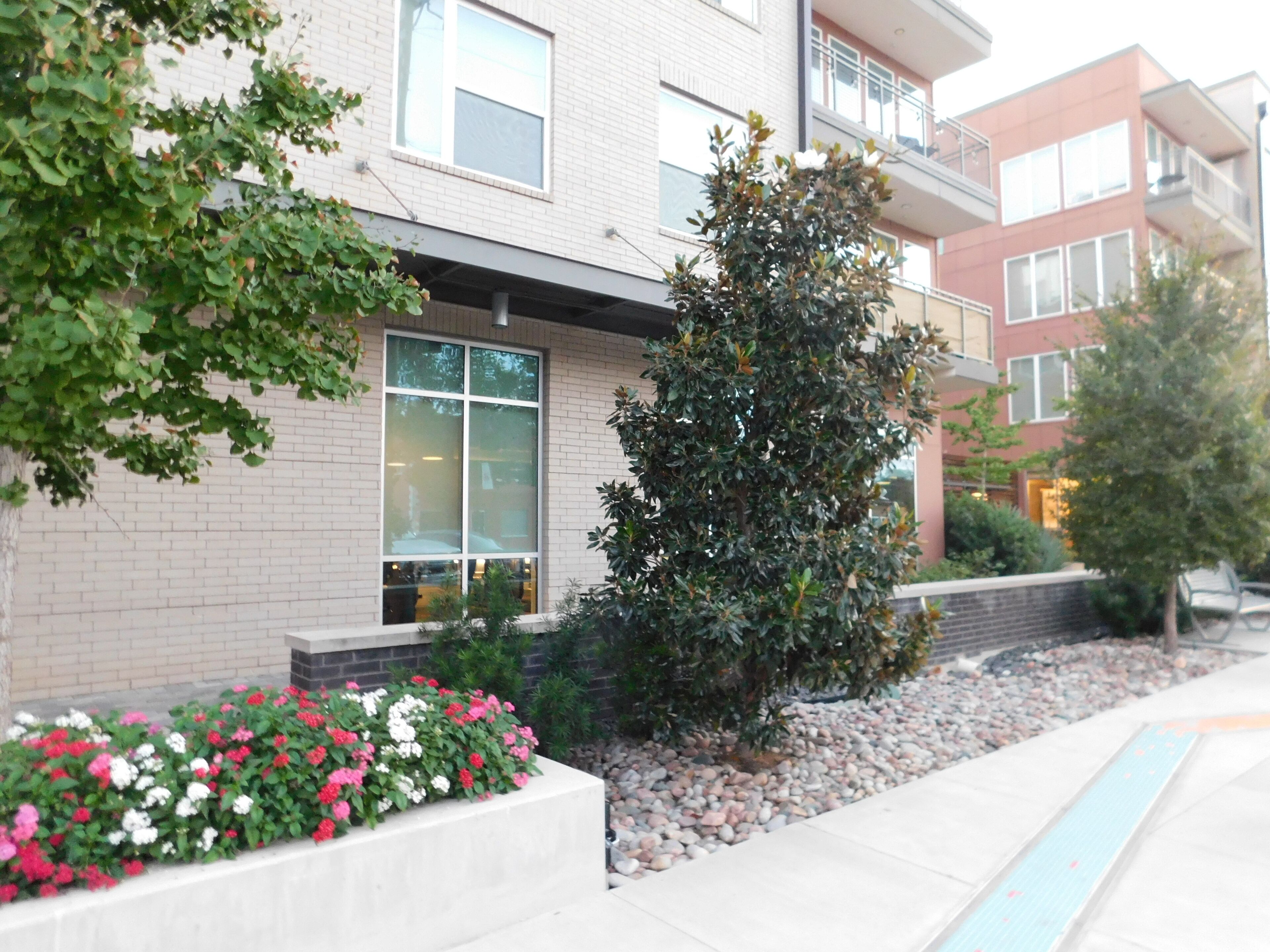 Dream Suites at River East