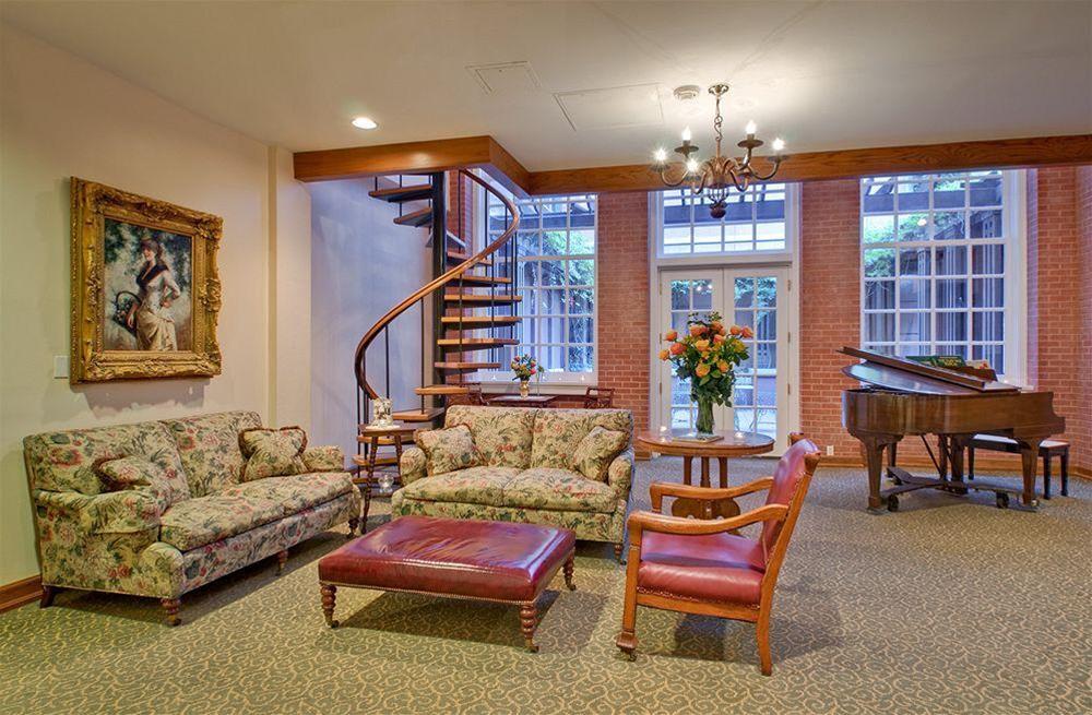 Etta's Place - A Sundance Inn