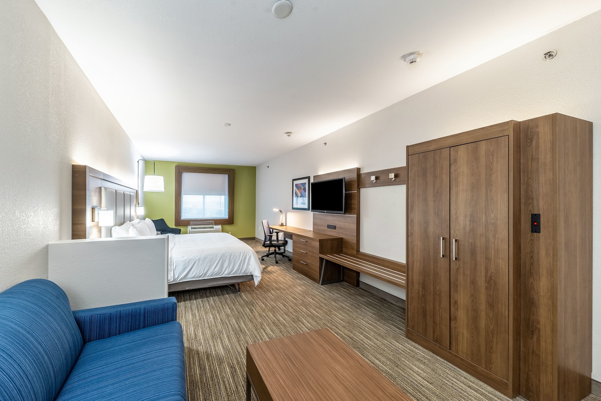 Holiday Inn Express & Suites Fort Worth I-35 Western Center