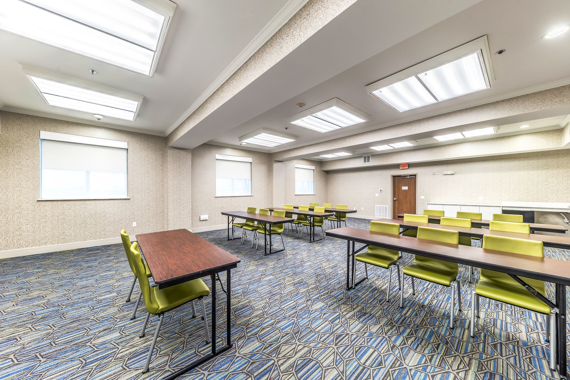 Holiday Inn Express & Suites Fort Worth I-35 Western Center