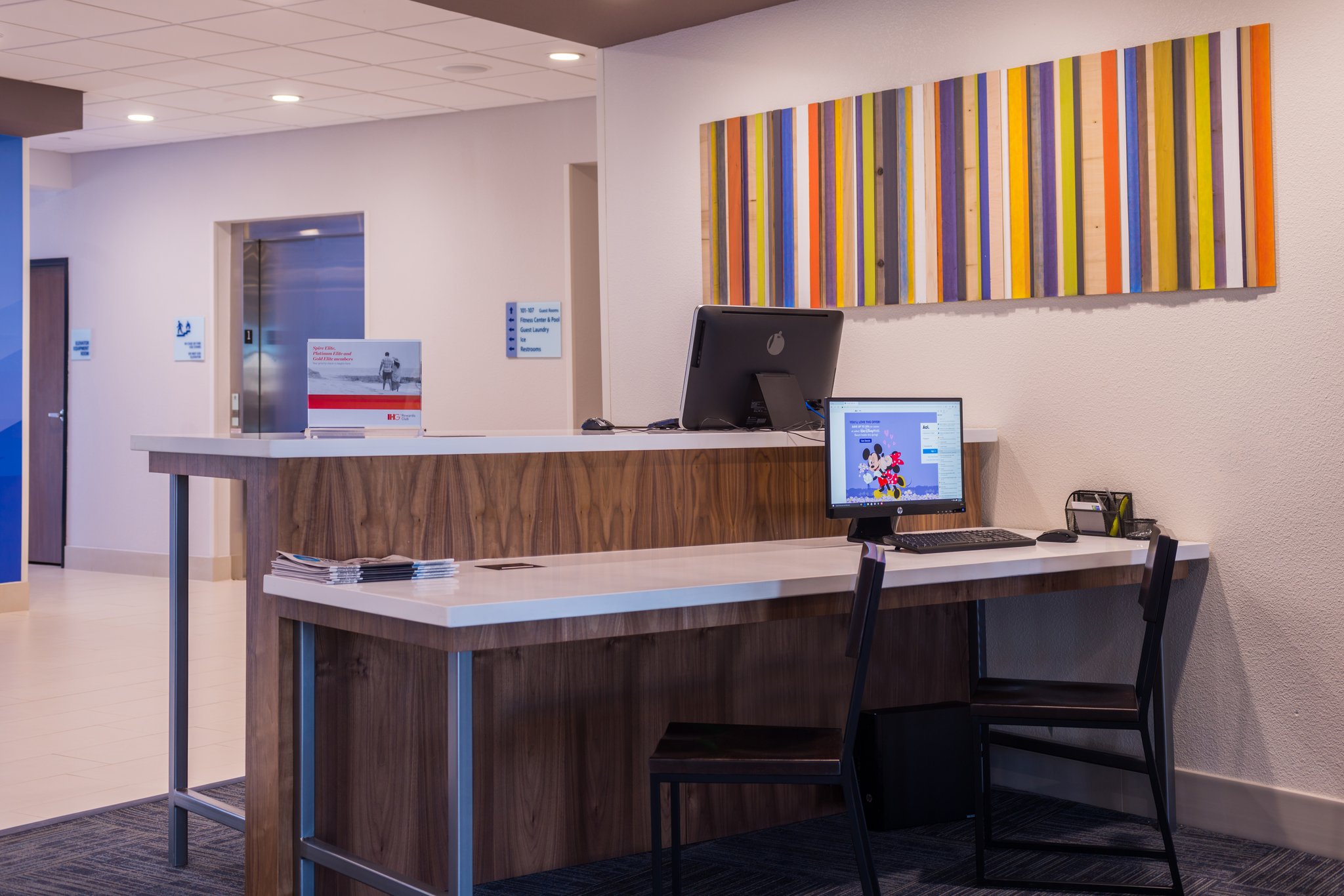 Holiday Inn Express & Suites Fort Worth West