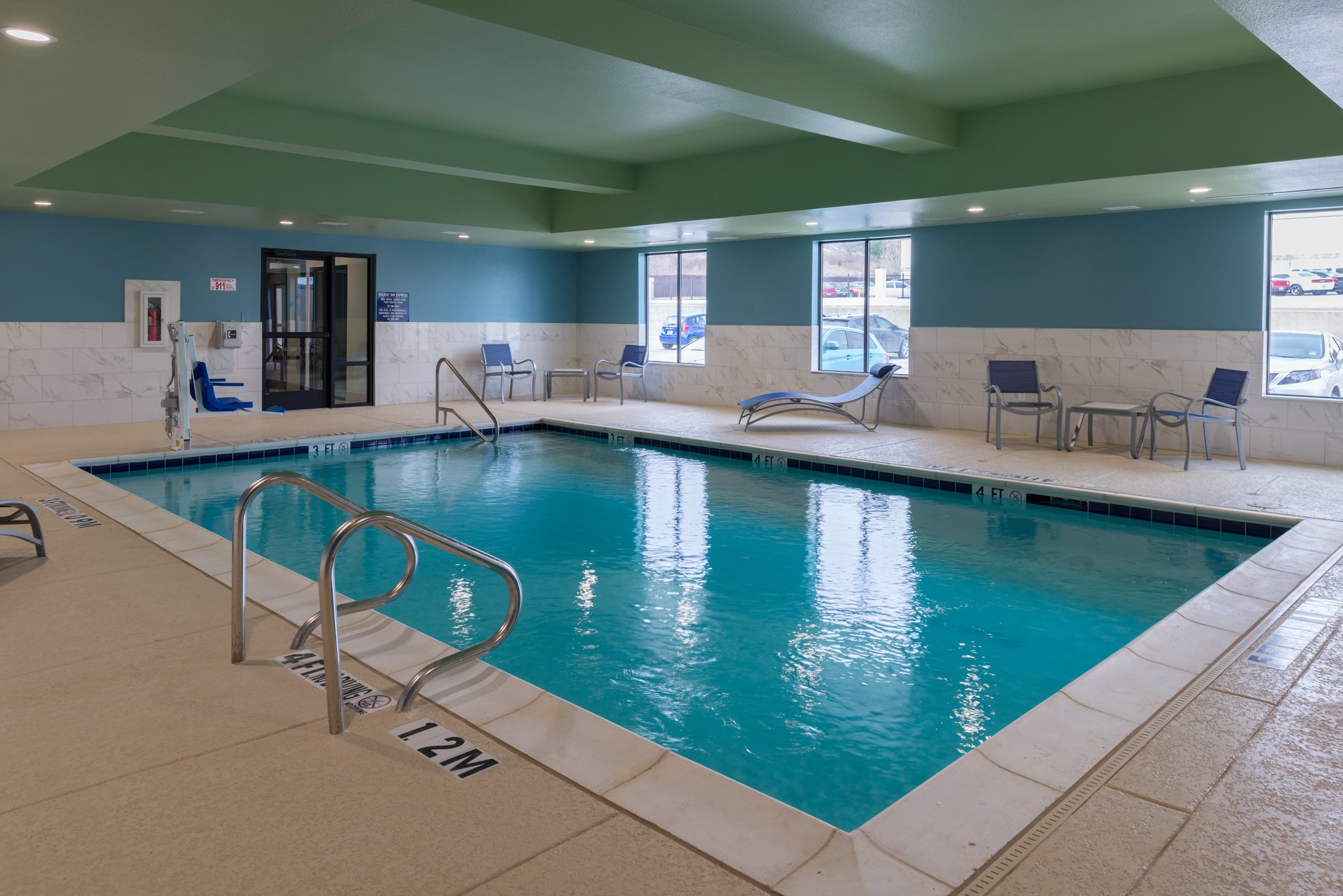 Holiday Inn Express & Suites Fort Worth West