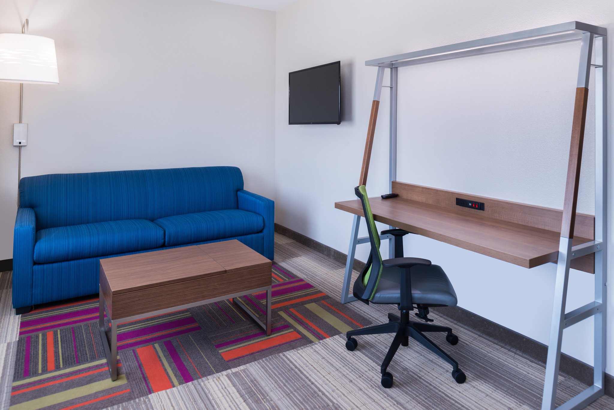Holiday Inn Express & Suites Fort Worth West
