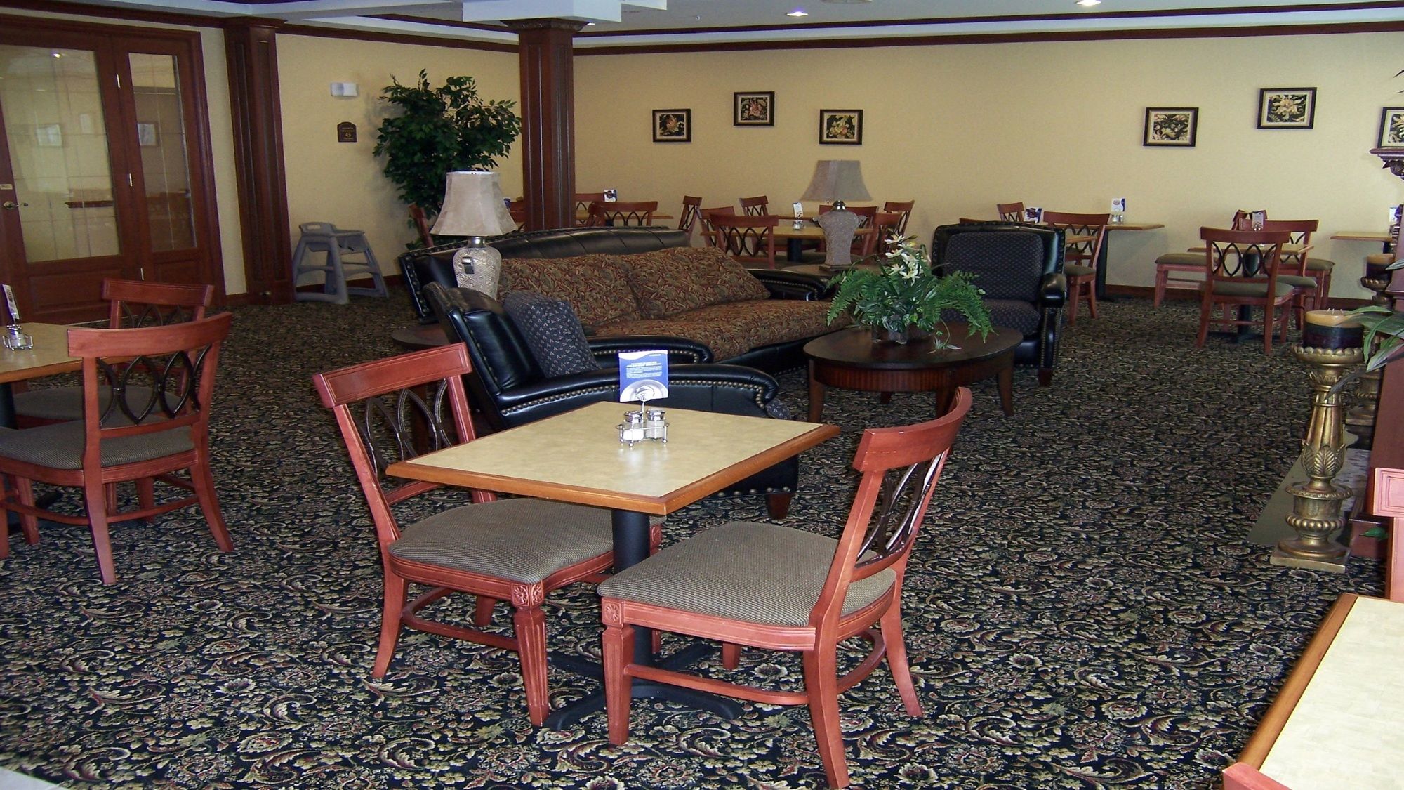 Holiday Inn Express & Suites Lake Worth Northwest Loop 820