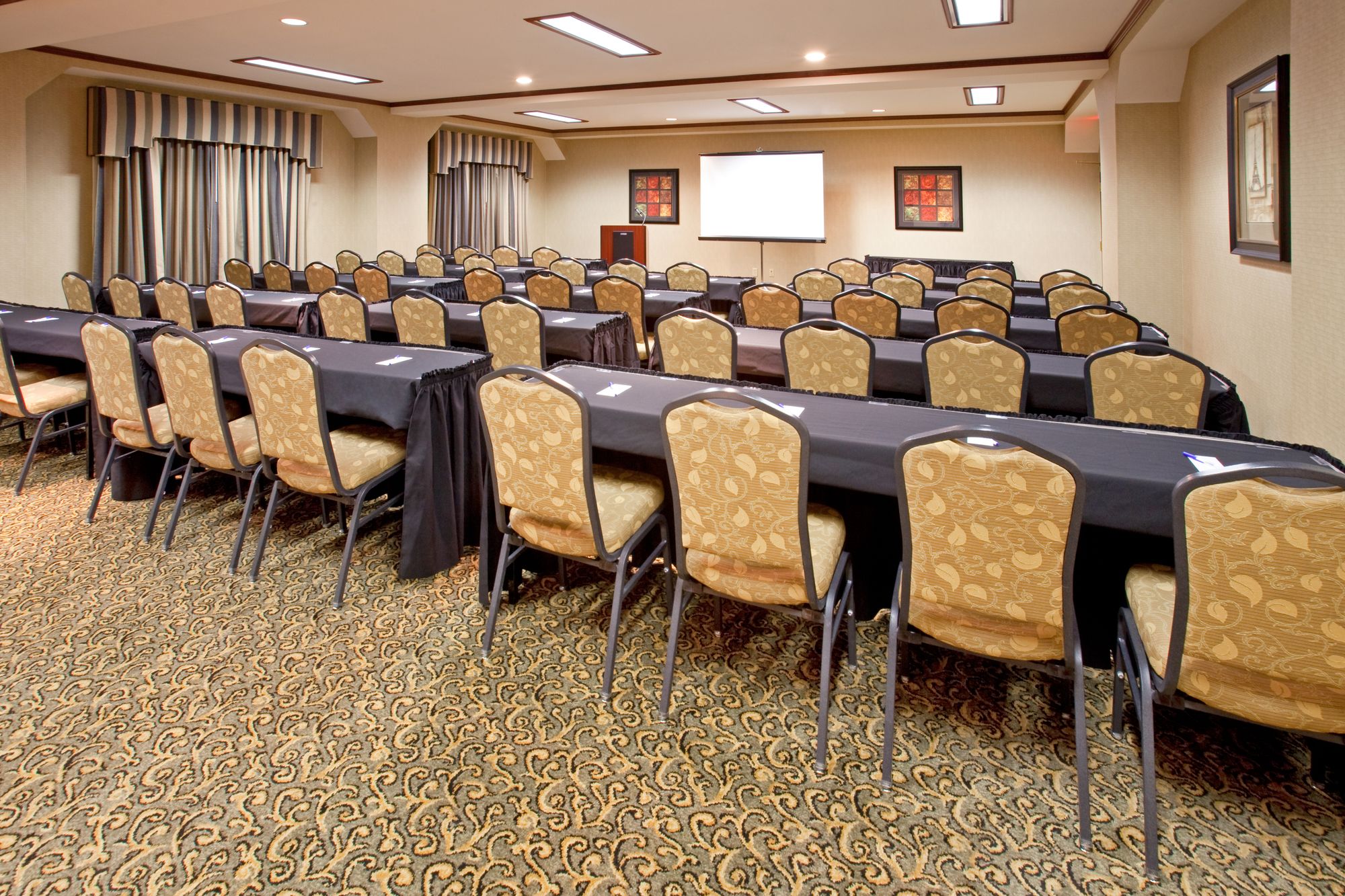 Holiday Inn Express & Suites Lake Worth Northwest Loop 820
