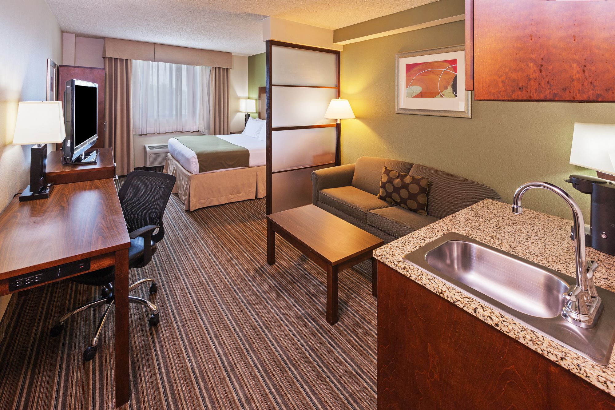 Holiday Inn Express & Suites Fort Worth Downtown