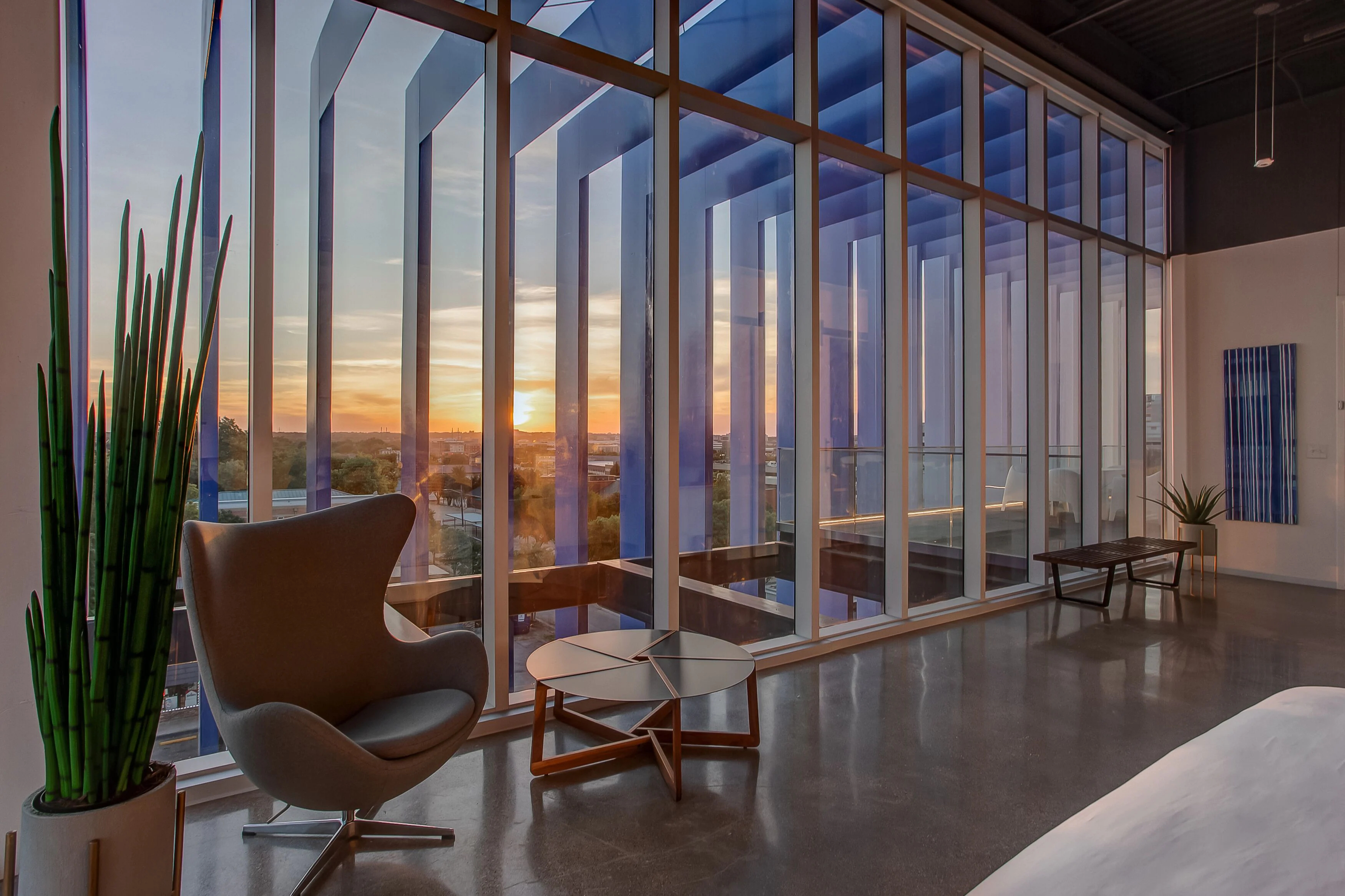 Hotel Revel